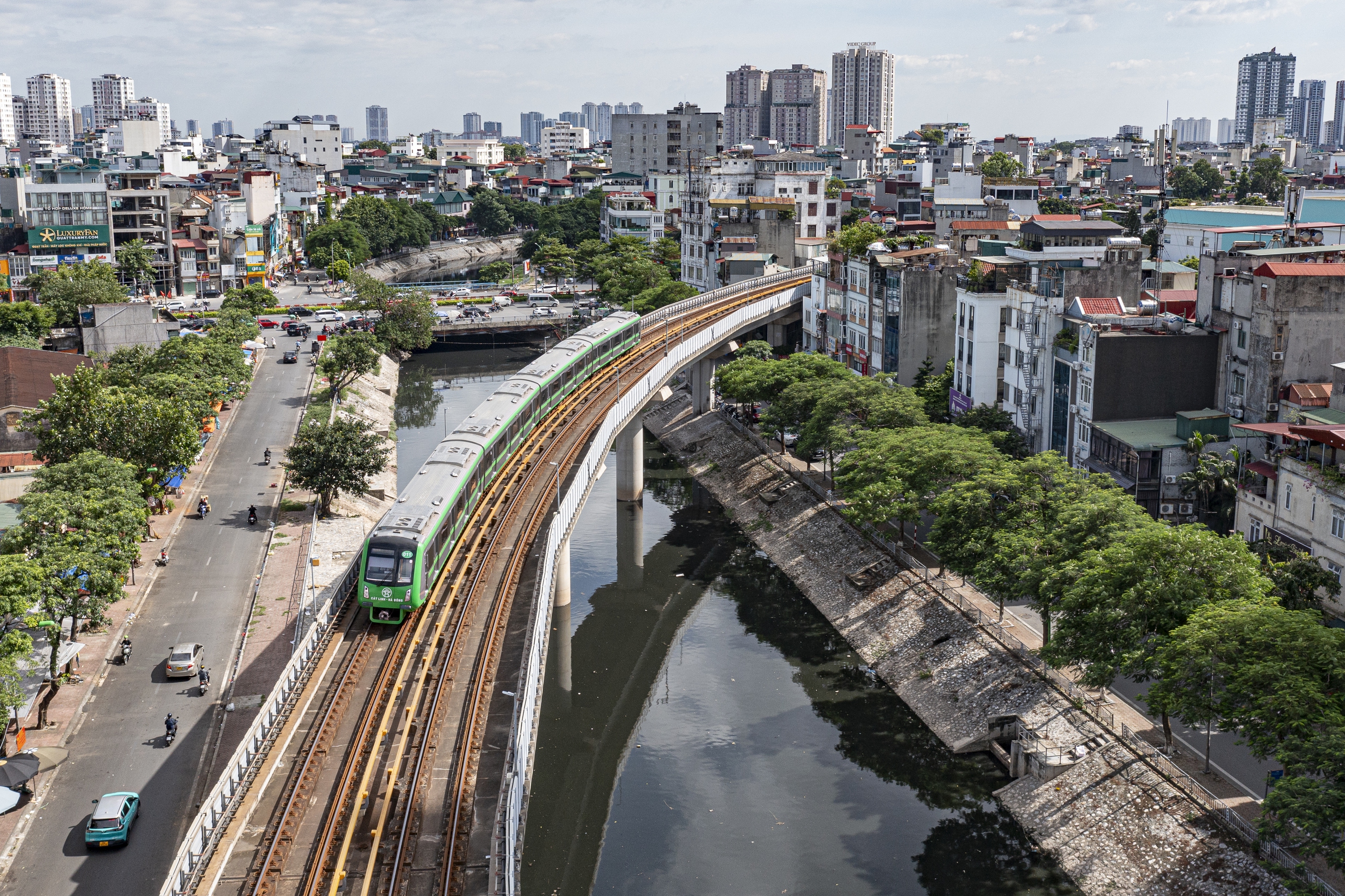Hiện trạng sông Tô Lịch sau khi bổ cập 2 nguồn nước- Ảnh 11.