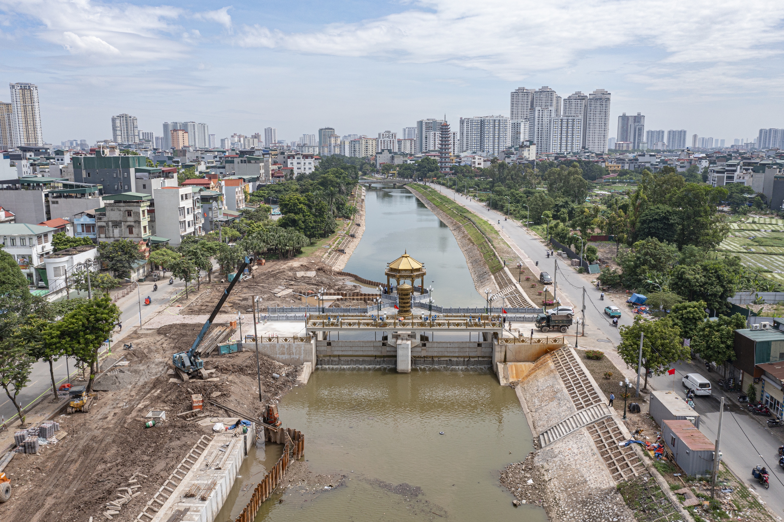 Hiện trạng sông Tô Lịch sau khi bổ cập 2 nguồn nước- Ảnh 8.