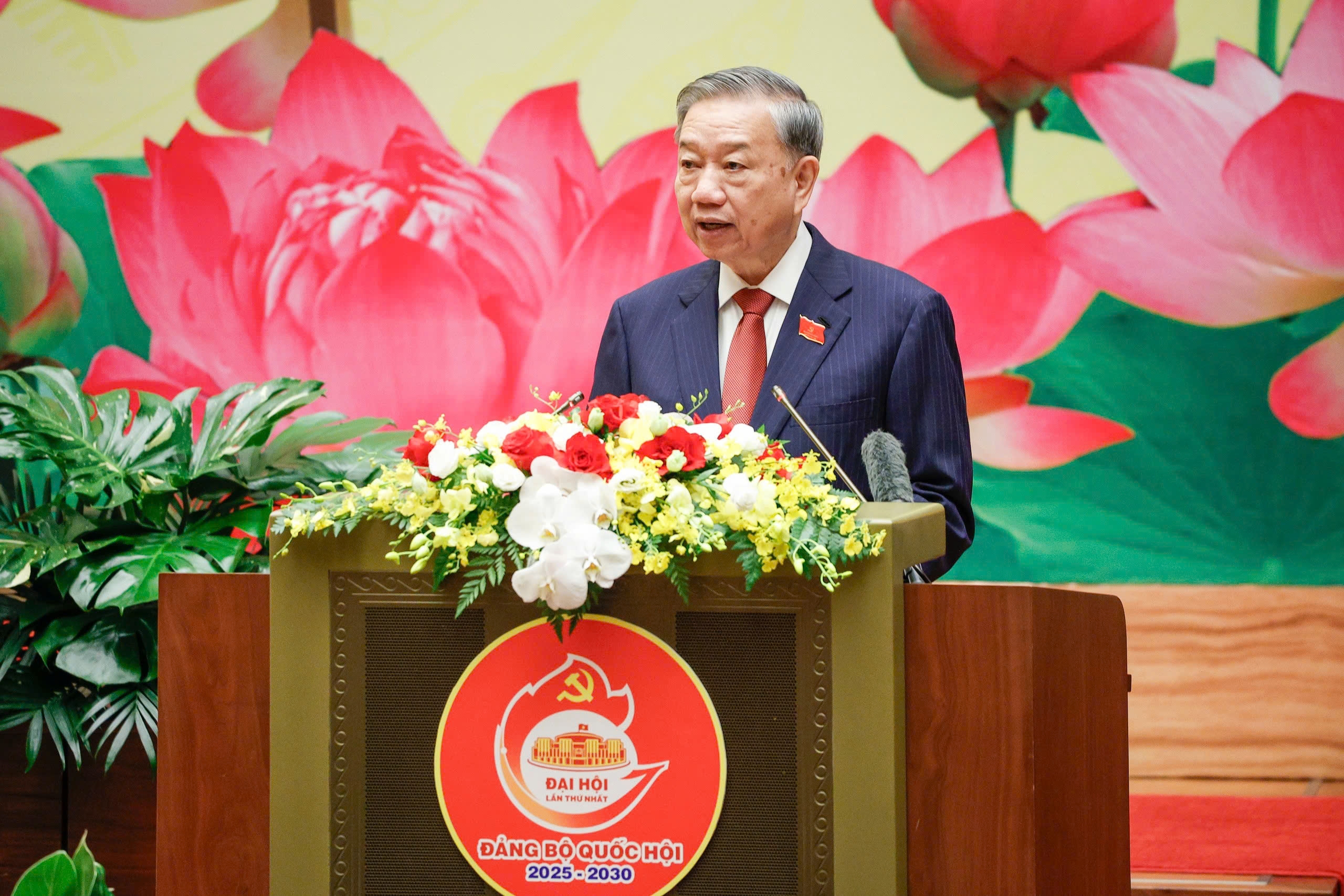 Tổng Bí thư: 'Kiên quyết chống lợi ích …
