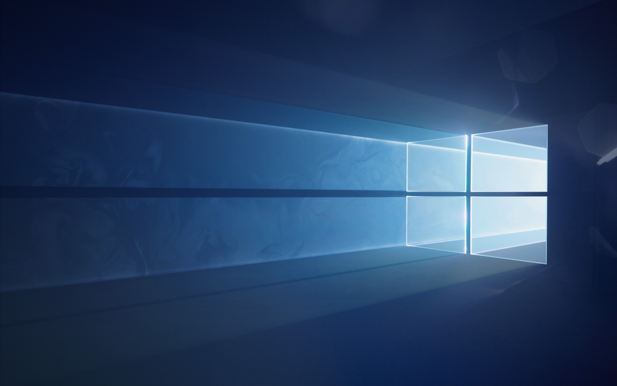 Microsoft bất ngờ cung cấp cập nhật Windows 10 miễn phí cho người dùng Châu Âu - Ảnh 1.