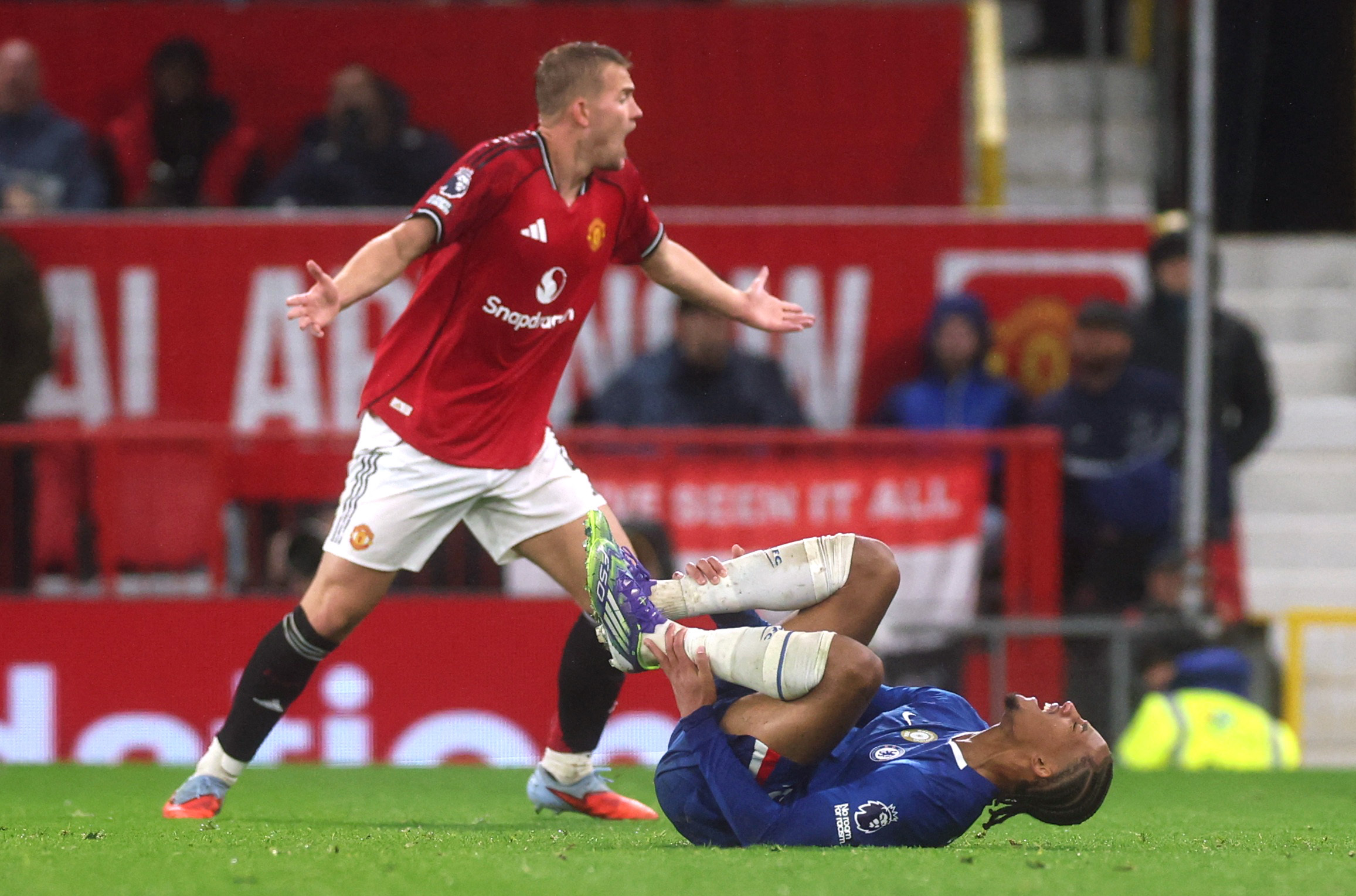 Nhận định Brentford vs Man Utd: Cuộc chiến của những kẻ khát điểm - Ảnh 1.