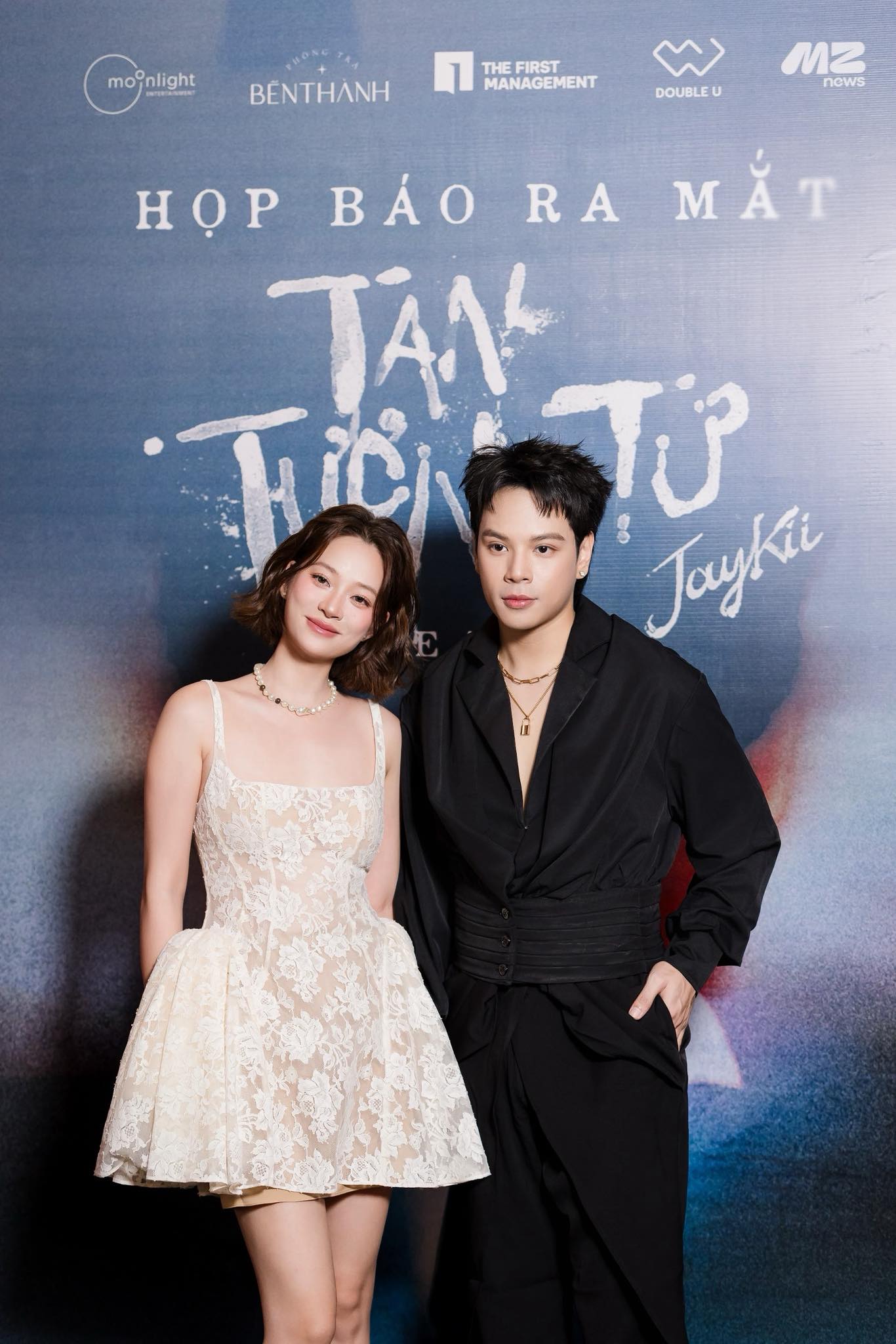 JayKii ra mắt album đầu tay, vợ hotgirl…