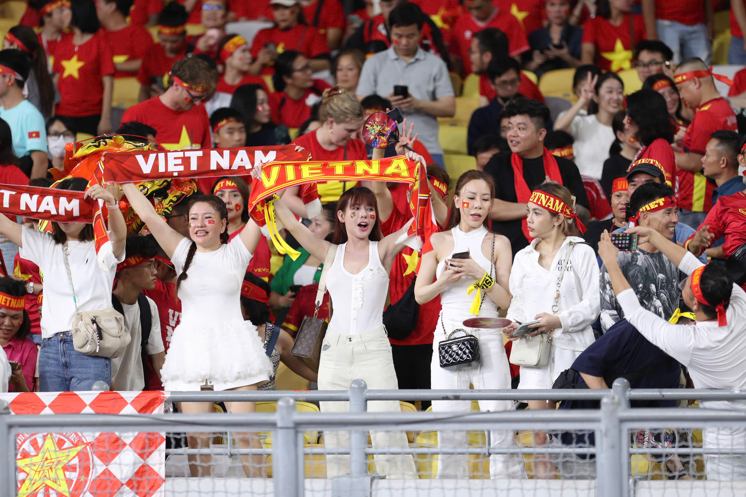 FIFA trừng phạt bóng đá Malaysia, đội t…