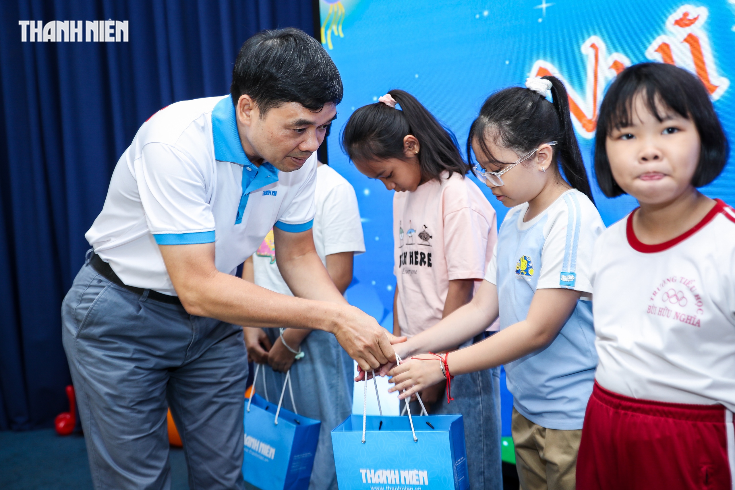 Nụ cười trẻ thơ sáng bừng đêm hội Trung thu ở tòa soạn Báo Thanh Niên- Ảnh 14.