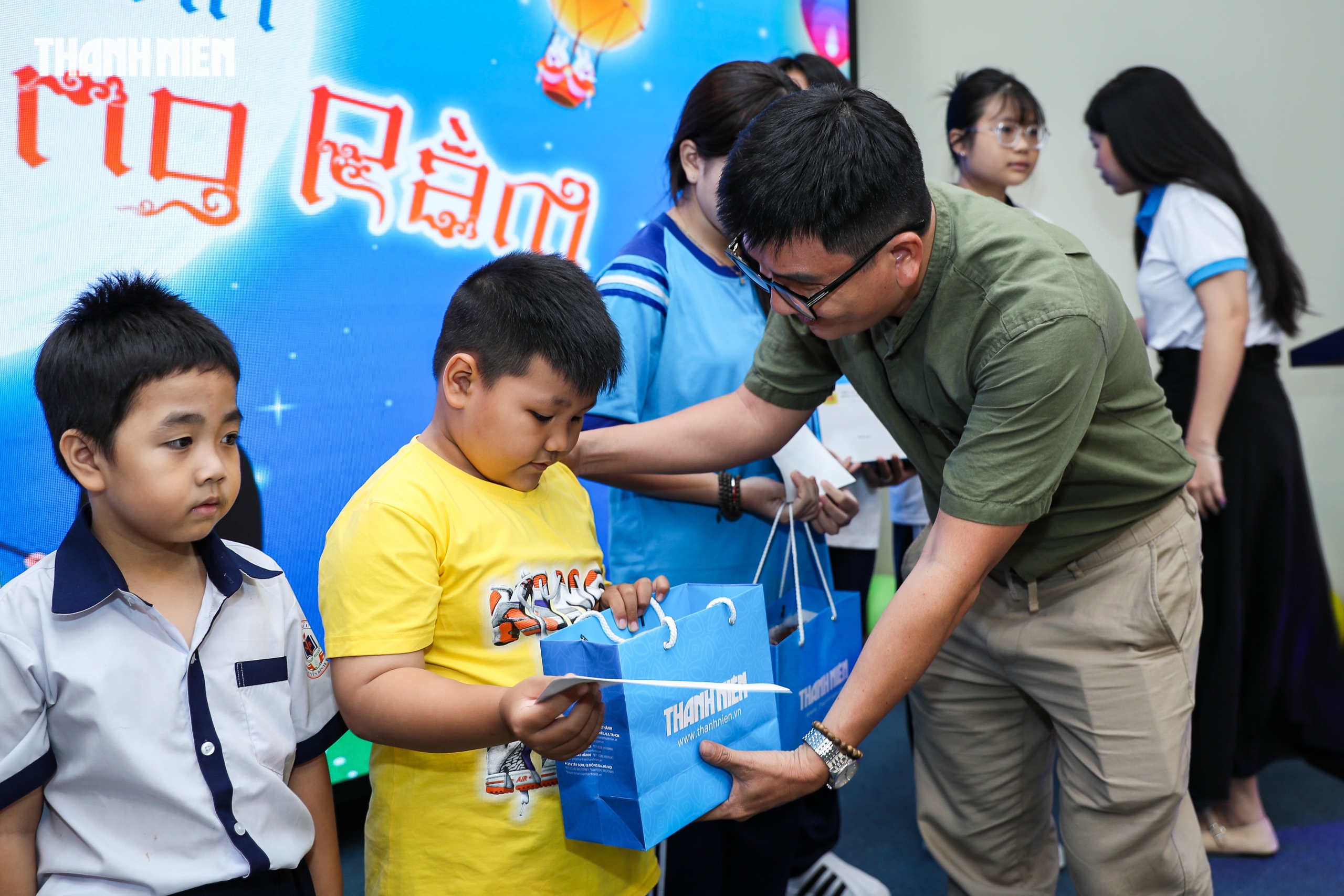 Nụ cười trẻ thơ sáng bừng đêm hội Trung thu ở tòa soạn Báo Thanh Niên- Ảnh 16.