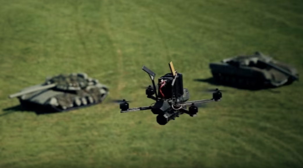 UAV giờ uy lực hơn nhờ tấn công bầy đàn bằng AI - Ảnh 3.