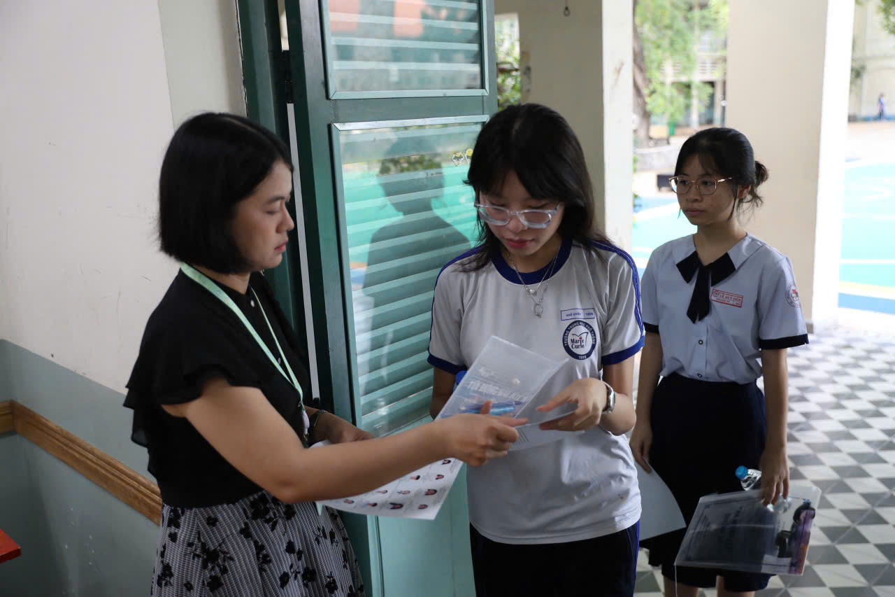 Thi tốt nghiệp THPT 2026: Bộ GD-ĐT dự kiến nhiều điểm mới cần lưu ý - Ảnh 1.