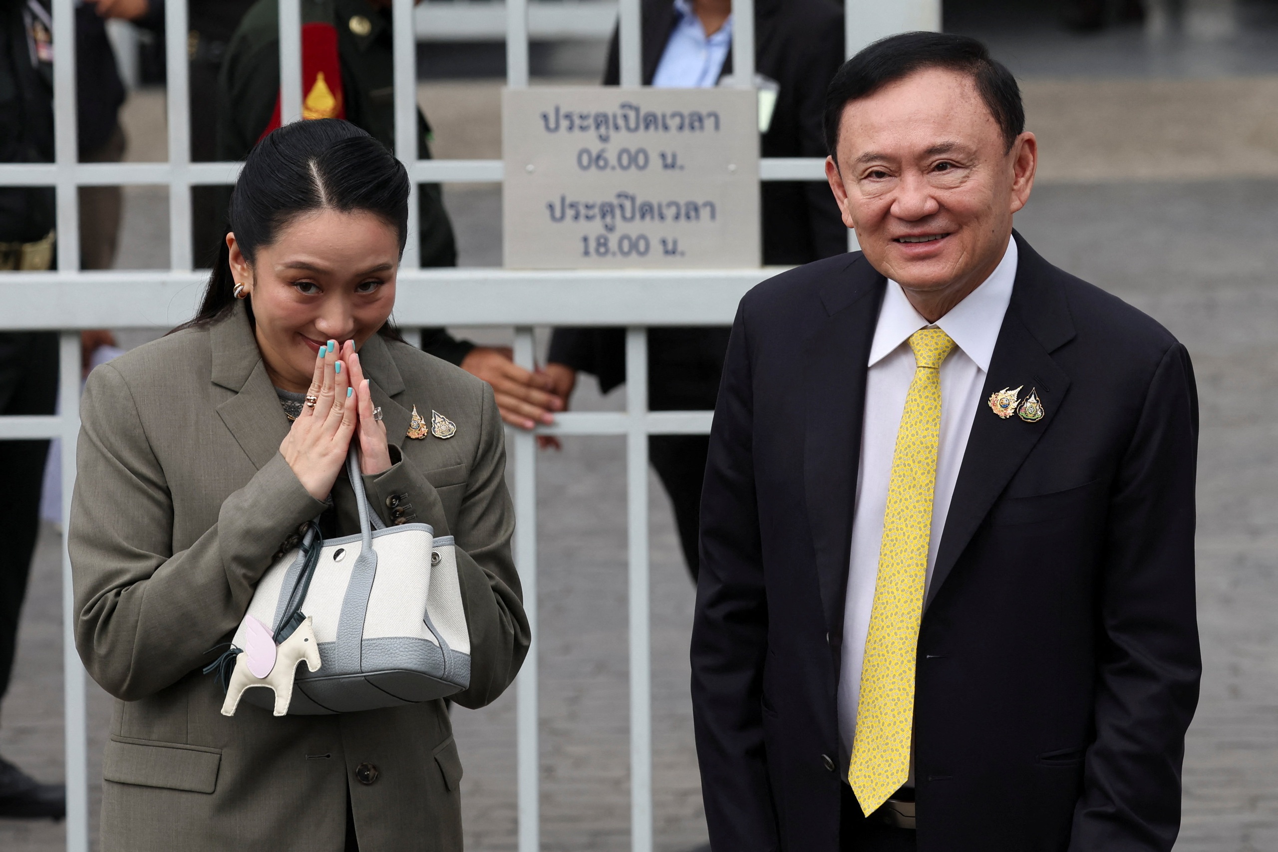 Ông Thaksin tự nguyện xin làm công ích - Ảnh 1.