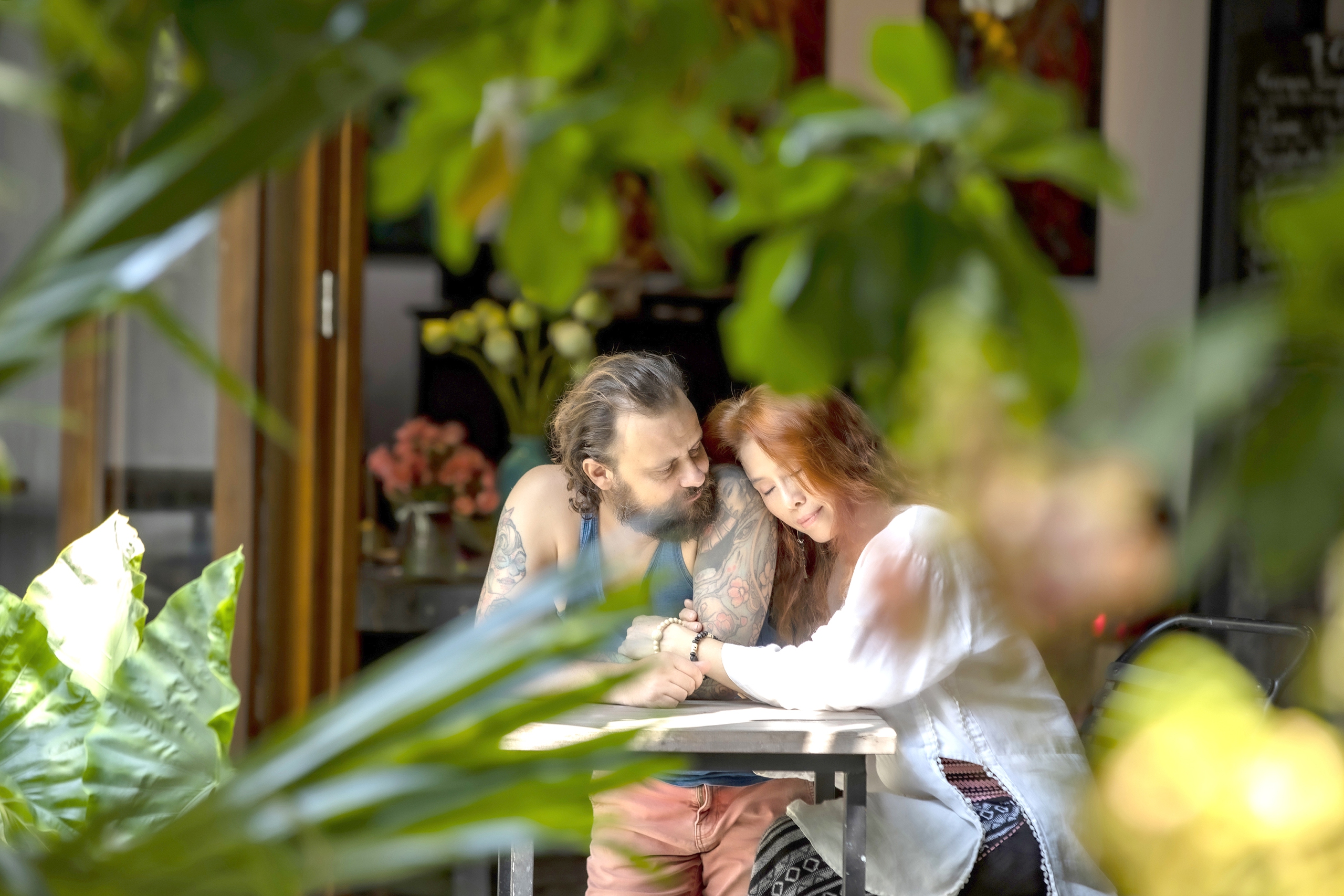 ដំណើររបស់គូស្នេហ៍សិល្បករអាឡឺម៉ង់-វៀតណាម - រូបថត ១. Hành trình của vợ chồng họa sĩ Đức - Việt- Ảnh 1.