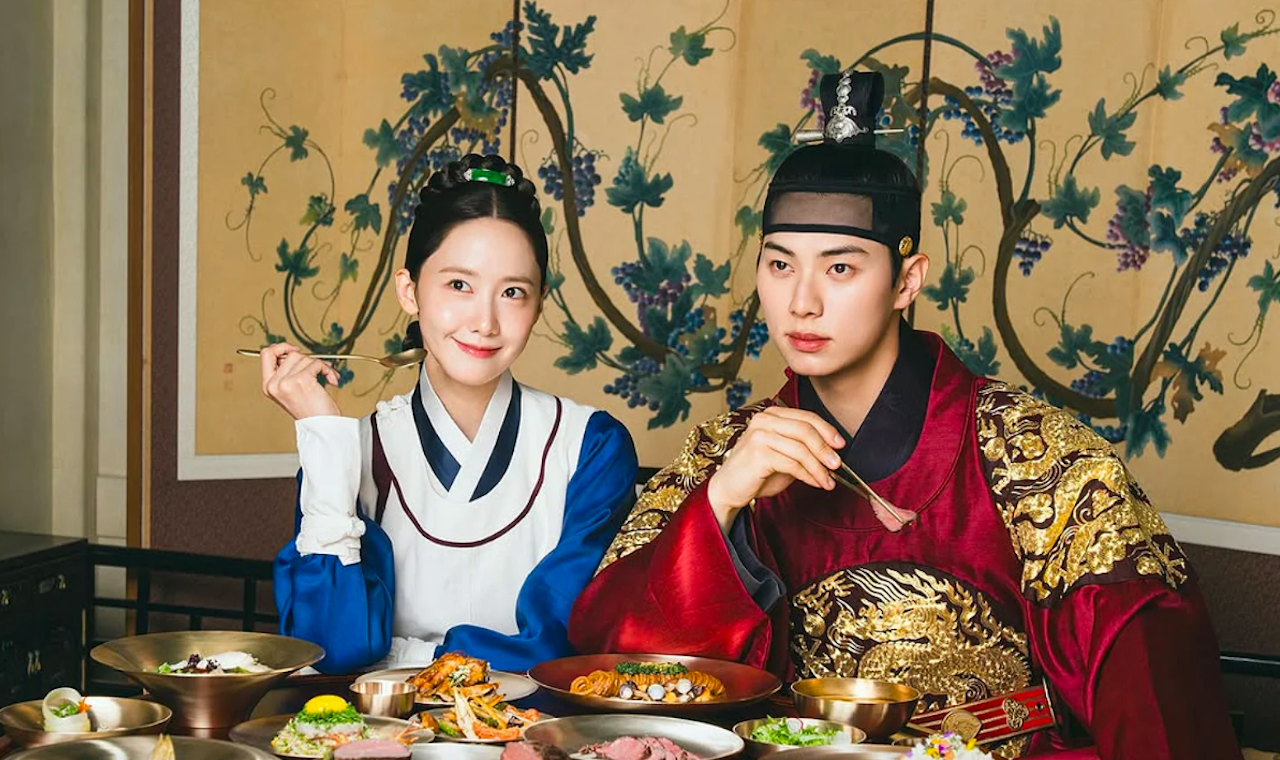 - Ảnh 1. 'Ngự trù của bạo chúa' thắng lớn, đoàn phim được thưởng kỳ nghỉ ở Việt Nam? - Ảnh 1.