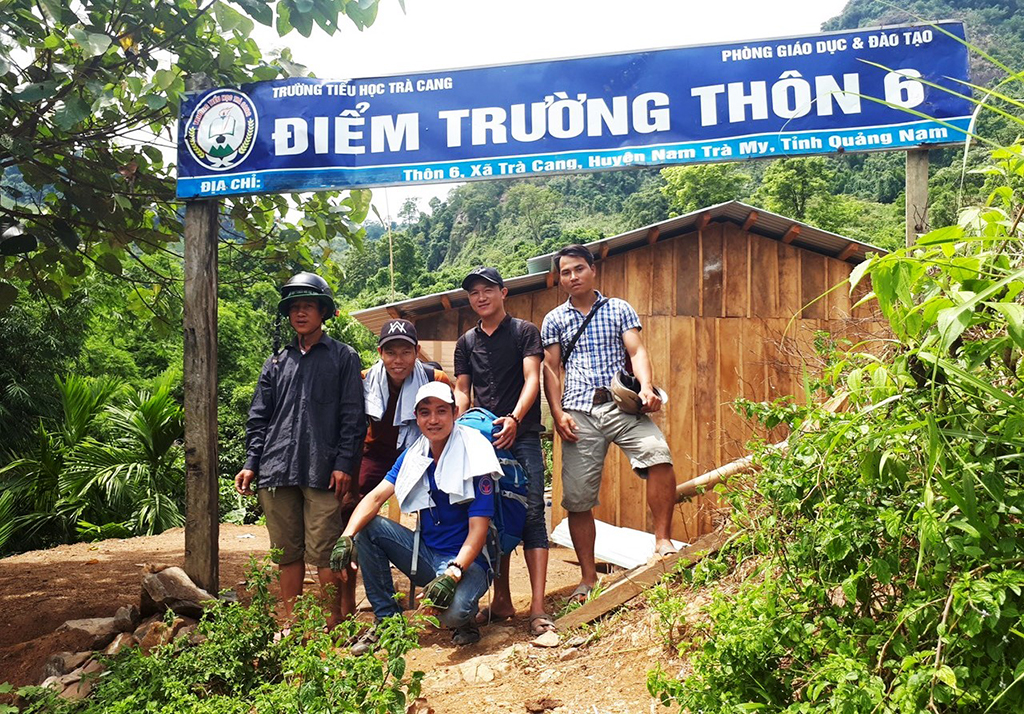 Chung dòng máu Lạc Hồng: 'Vỹ cái bang' của học trò vùng cao - Ảnh 5.