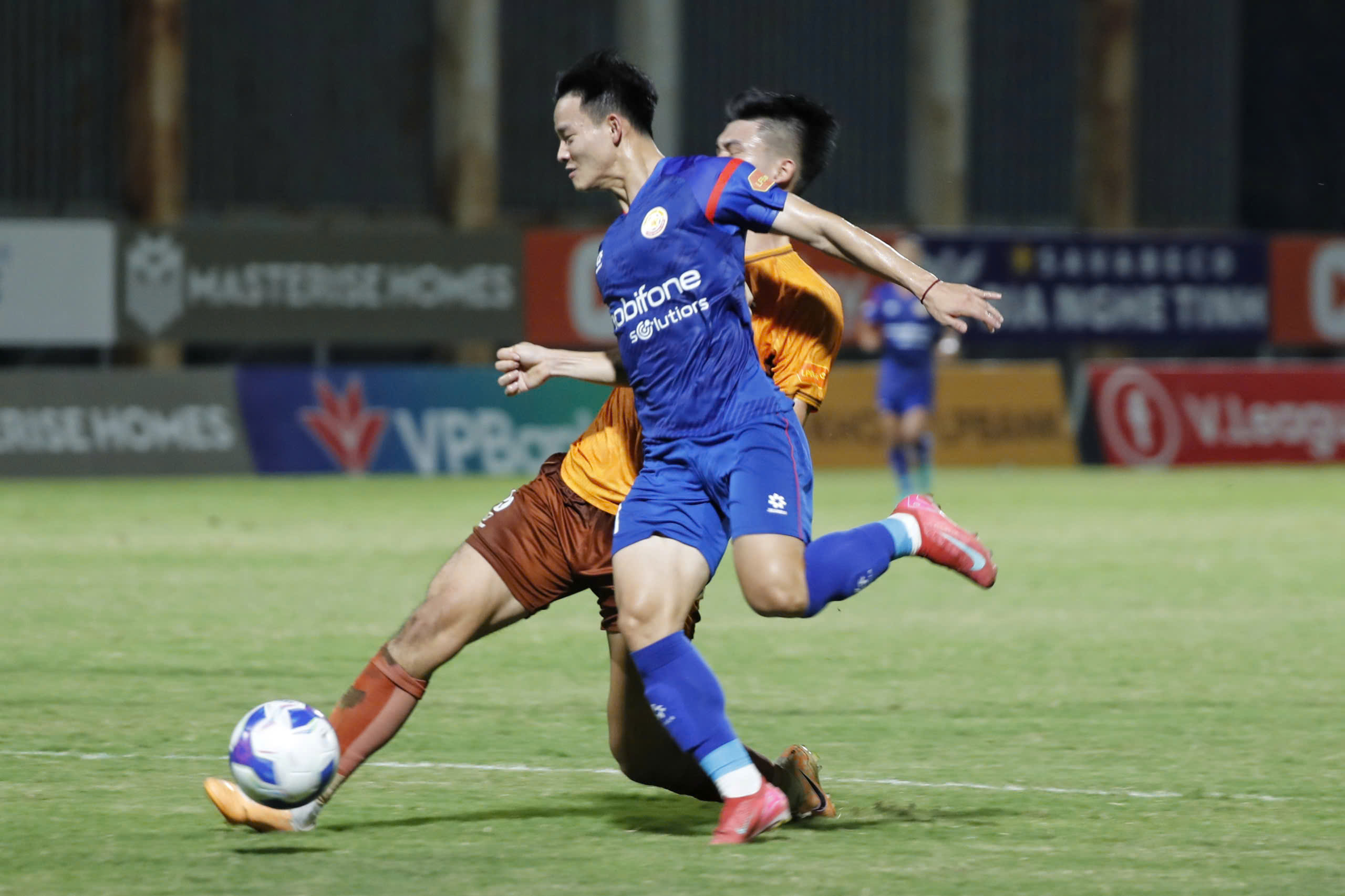 Dàn sao U.23 Việt Nam của PVF-CAND và HAGL hòa không bàn thắng: Khó cho đội phố núi- Ảnh 1.