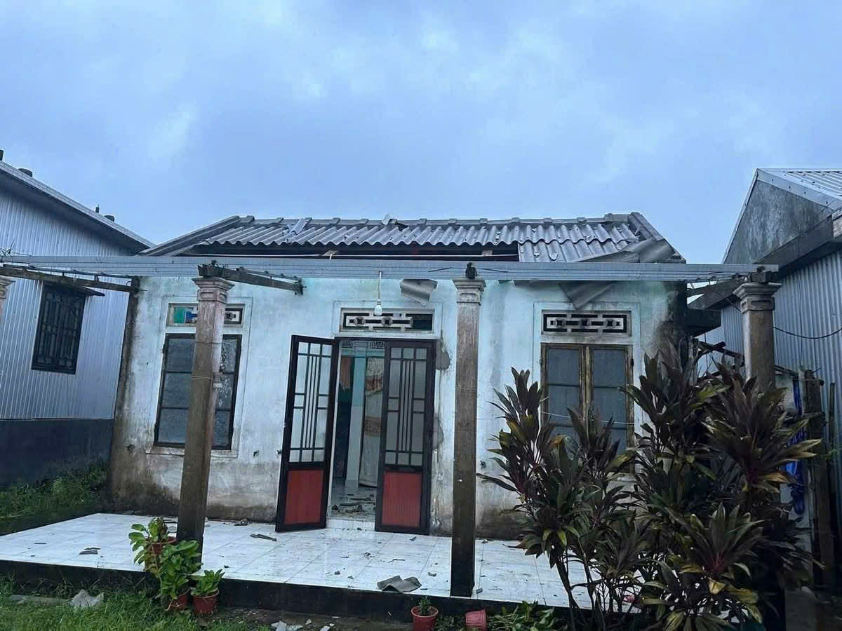 Bão số 10: TP.Huế yêu cầu người dân hạn chế ra đường từ 10 giờ hôm nay- Ảnh 1.