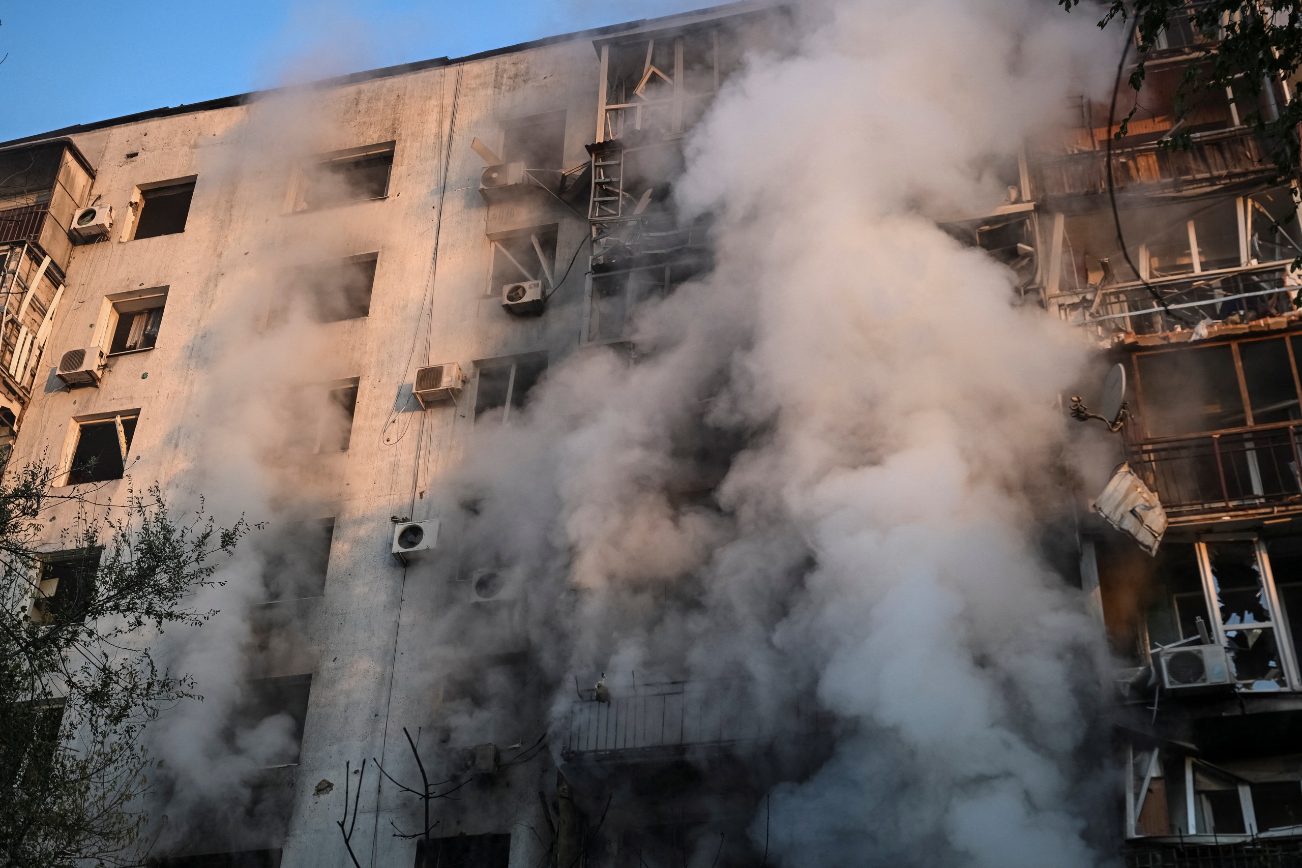 Chiến sự Ukraine ngày 1.313: Thủ đô Ukraine hứng đợt không kích lớn - Ảnh 3.