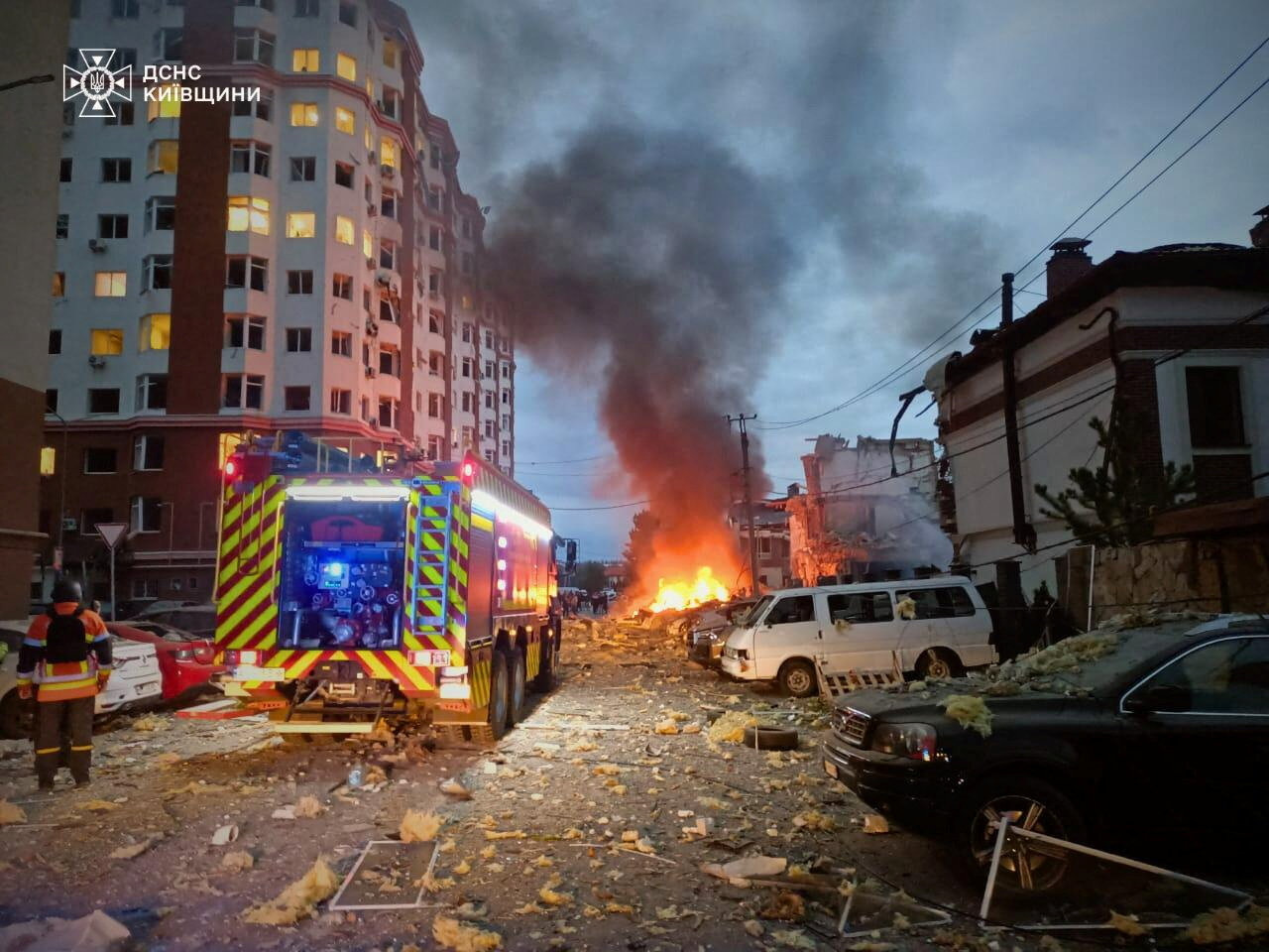 Chiến sự Ukraine ngày 1.313: Thủ đô Ukraine hứng đợt không kích lớn - Ảnh 2.