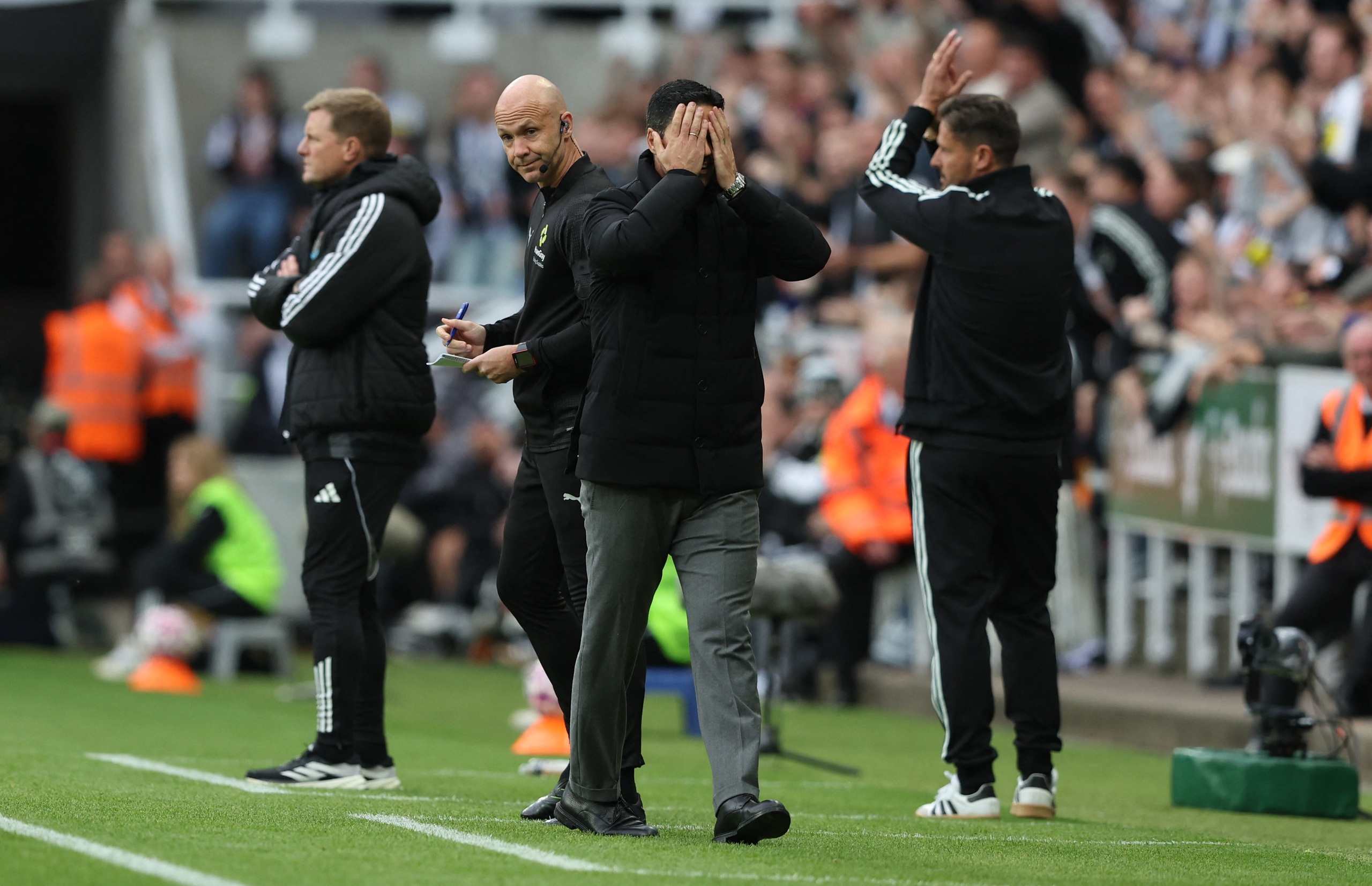 Newcastle thua đau Arsenal phút 90+6, tranh cãi cực gắt nổ ra: Trọng tài VAR ở đâu?- Ảnh 6.