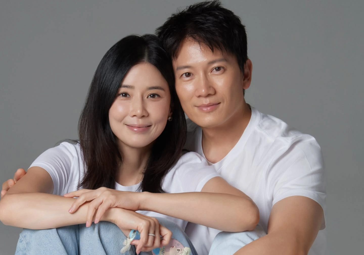 Hôn nhân ngọt ngào của Ji Sung - Lee Bo Young - Ảnh 1.