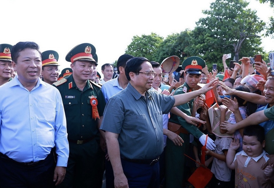 Thông xe cầu Phong Châu mới- Ảnh 2.