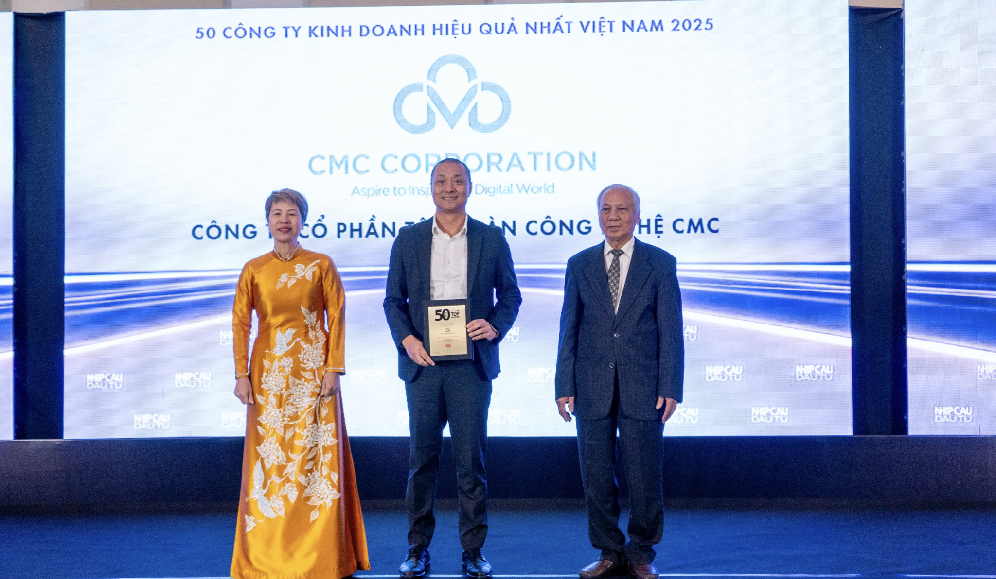 CMC vào top 50 doanh nghiệp kinh doanh hiệu quả nhất Việt Nam 2025 - Ảnh 1.