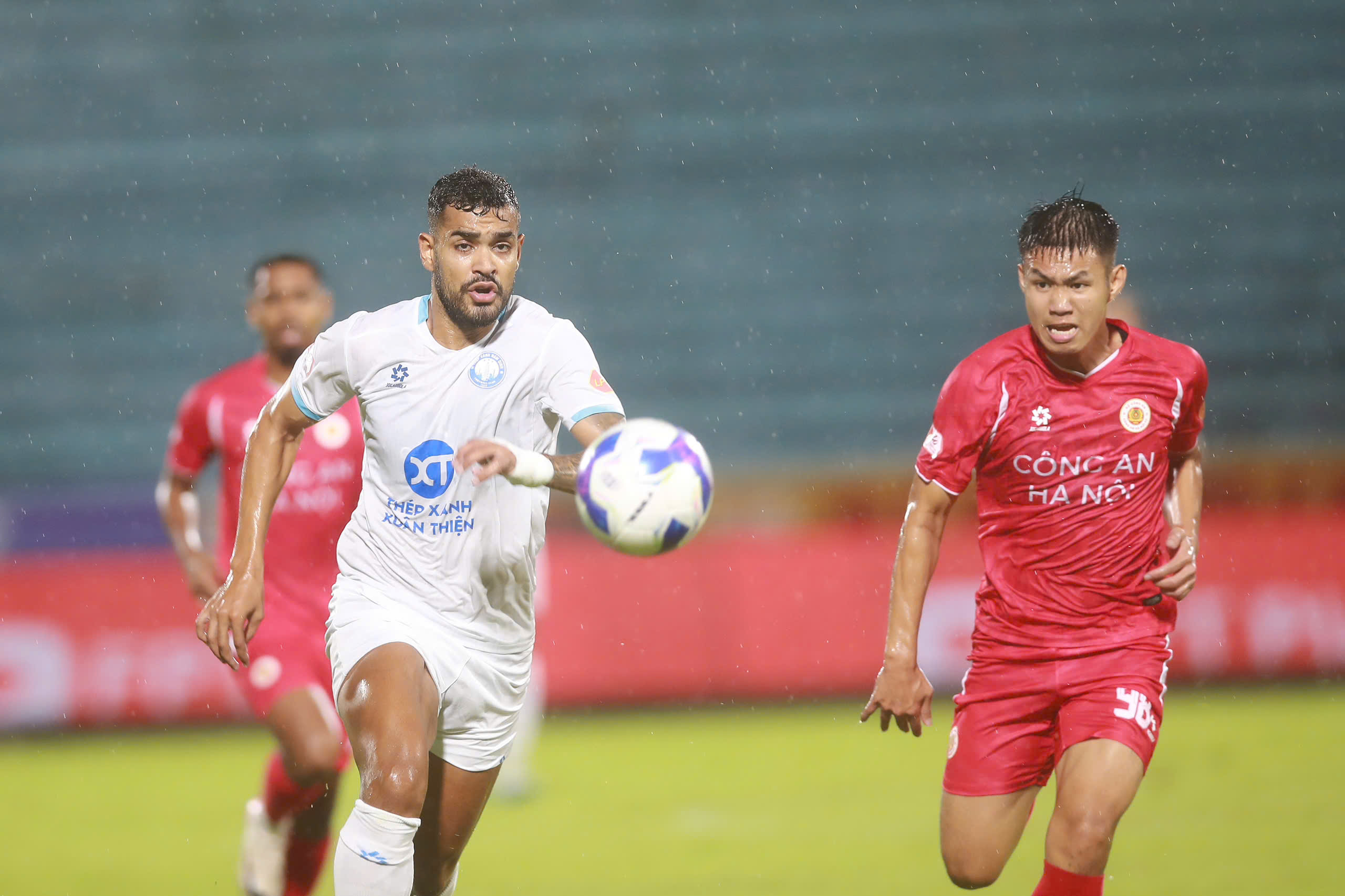 Lịch thi đấu V-League: HAGL dễ thắng, CLB Hà Nội và HLV Kewell đi vào 'hiểm địa'  - Ảnh 2.