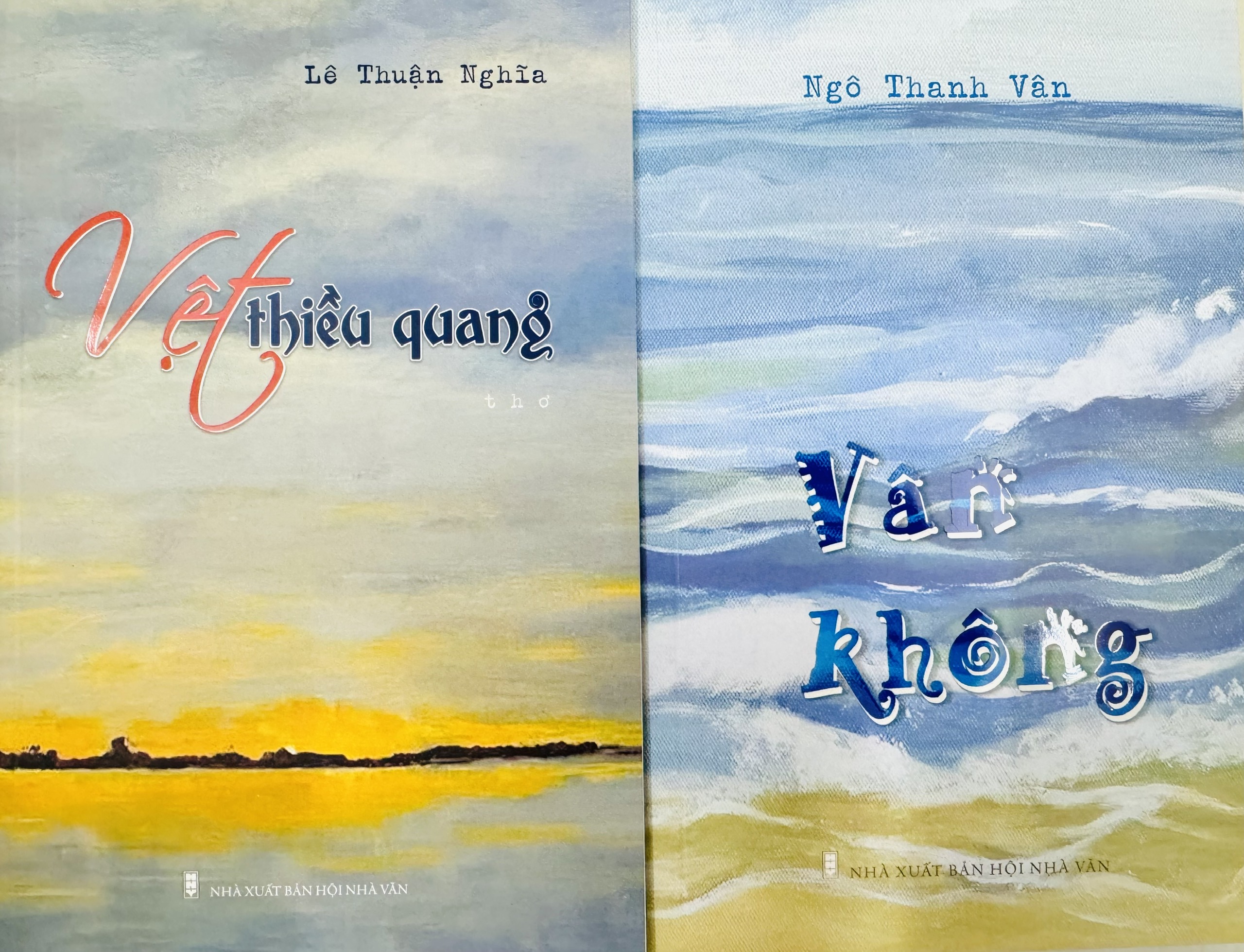 Chairwoman of the Ho Chi Minh City Writers Association, Bich Ngan, wishes the author of 'Van Khong' continued... loneliness - Photo 3. Chủ tịch Hội Nhà văn TP.HCM Bích Ngân chúc tác giả 'Vân không' tiếp tục... cô đơn- Ảnh 3.