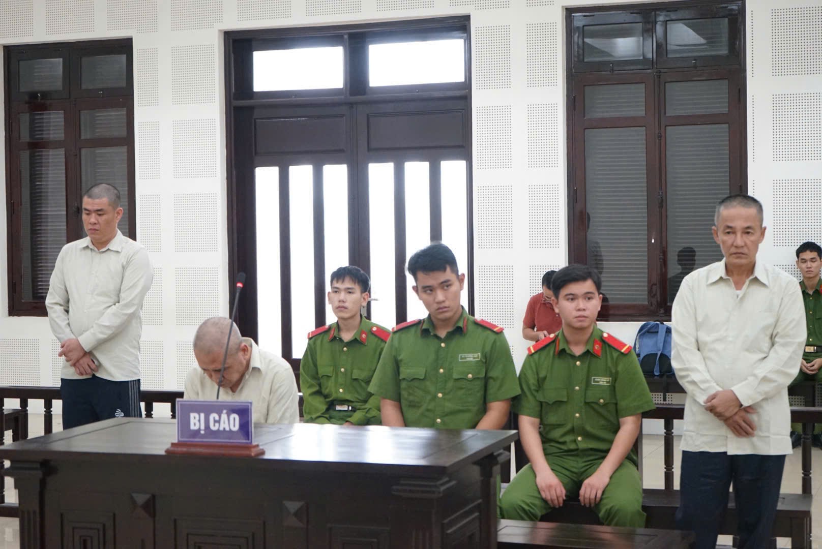 Chém cổ đông, thâu tóm mỏ cát ở Đà Nẵng: Tòa tuyên án 4 bị cáo- Ảnh 1.