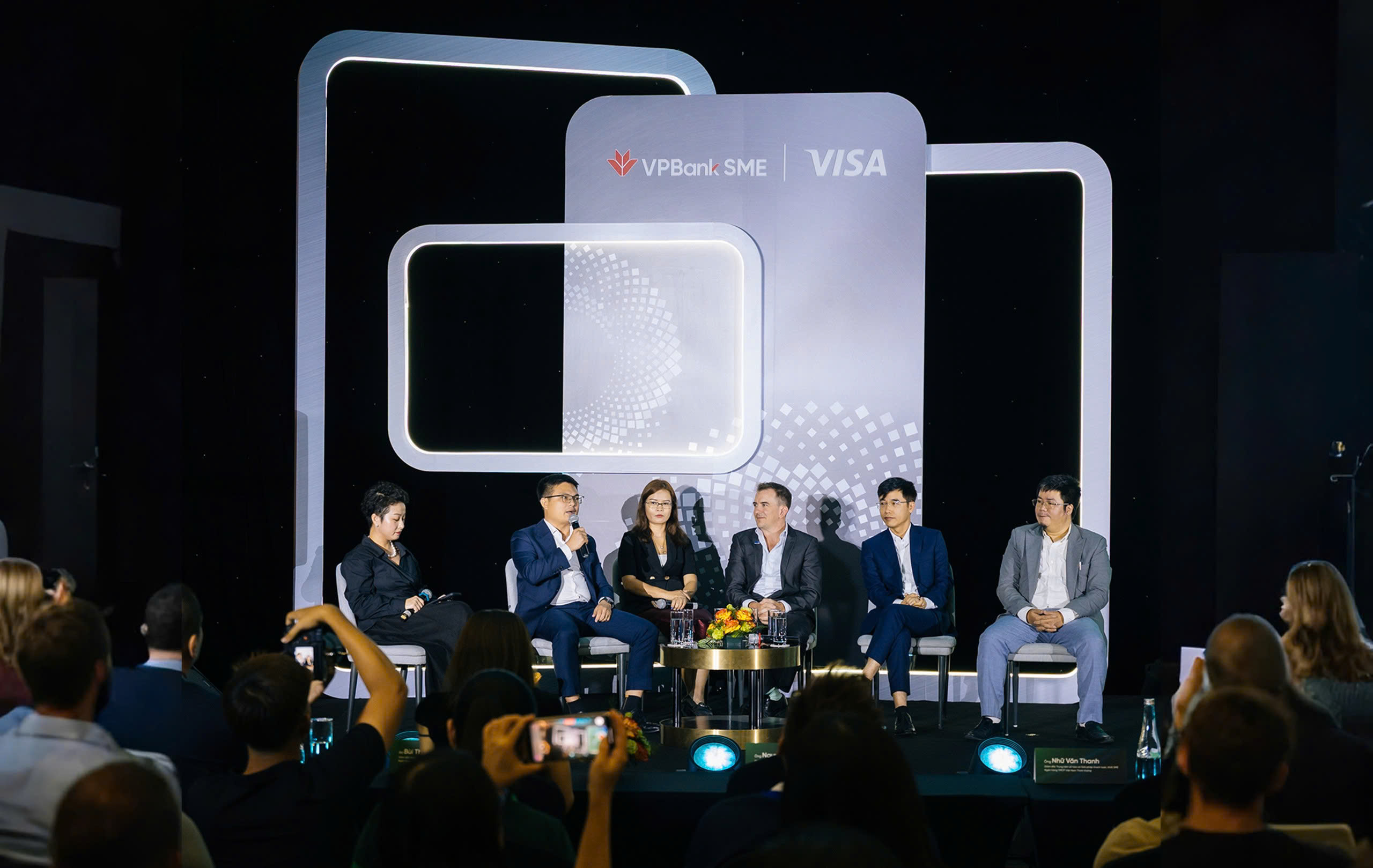 Ra mắt thẻ VPBiz Visa Platinum: Chìa khóa số cho tăng trưởng bền vững của doanh nghiệp - Ảnh 1.