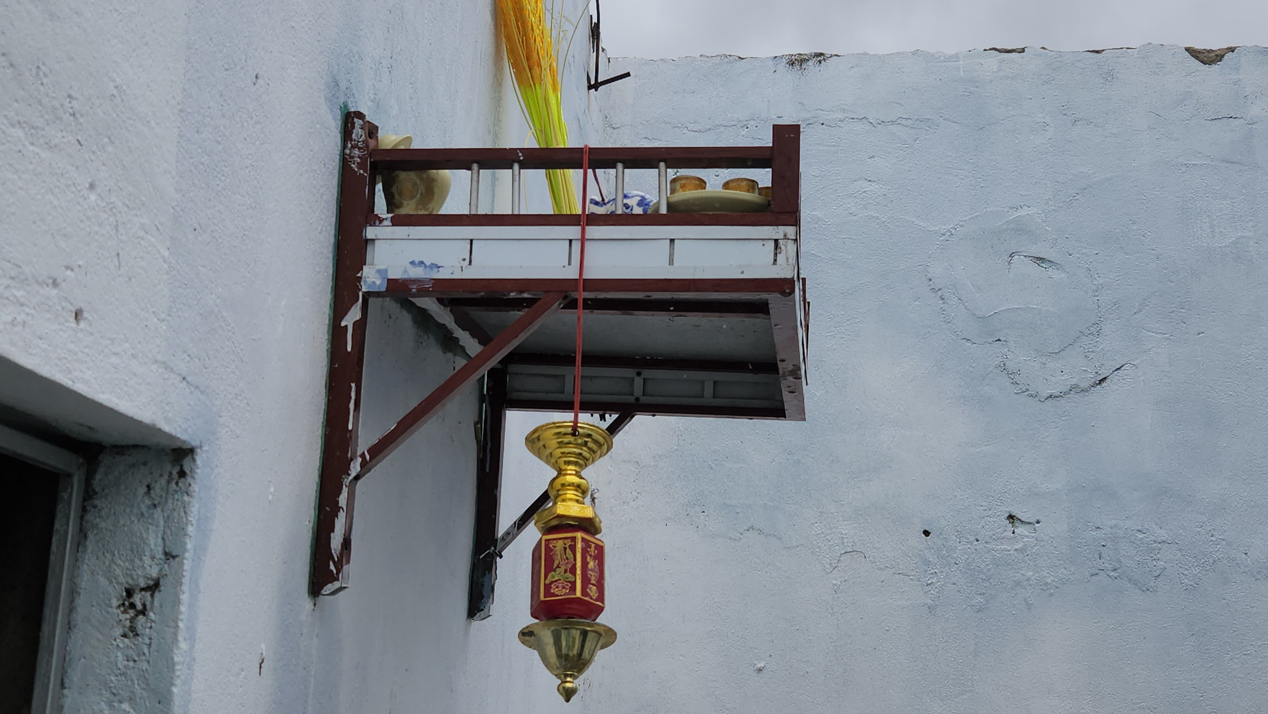 Bão số 10: 'Nhà không còn, tôi không biết sống sao đây'- Ảnh 3. Bão số 10: 'Nhà không còn, tôi không biết sống sao đây'- Ảnh 3.