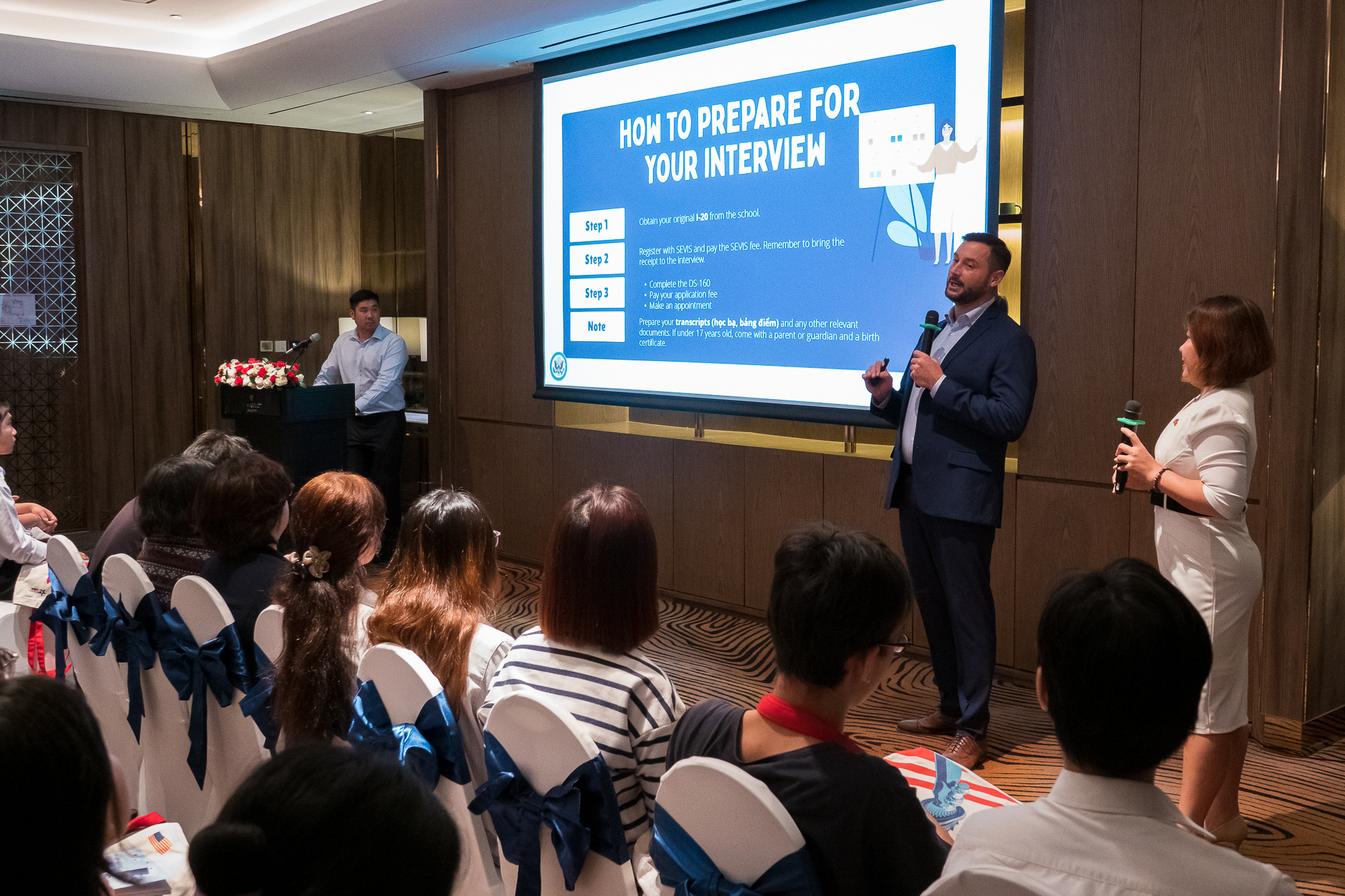 Xin visa du học Mỹ, viên chức lãnh sự lưu ý gì về mạng xã hội? - Ảnh 3.