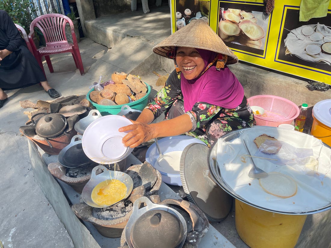 7 sai lầm du khách nước ngoài thường mắc phải khi đến Việt Nam - Ảnh 3.