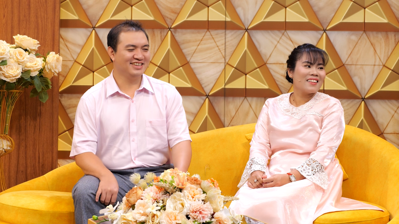 Cô gái bất chấp gia đình phản đối, nên duyên cùng chàng trai khiếm thị - Ảnh 2.