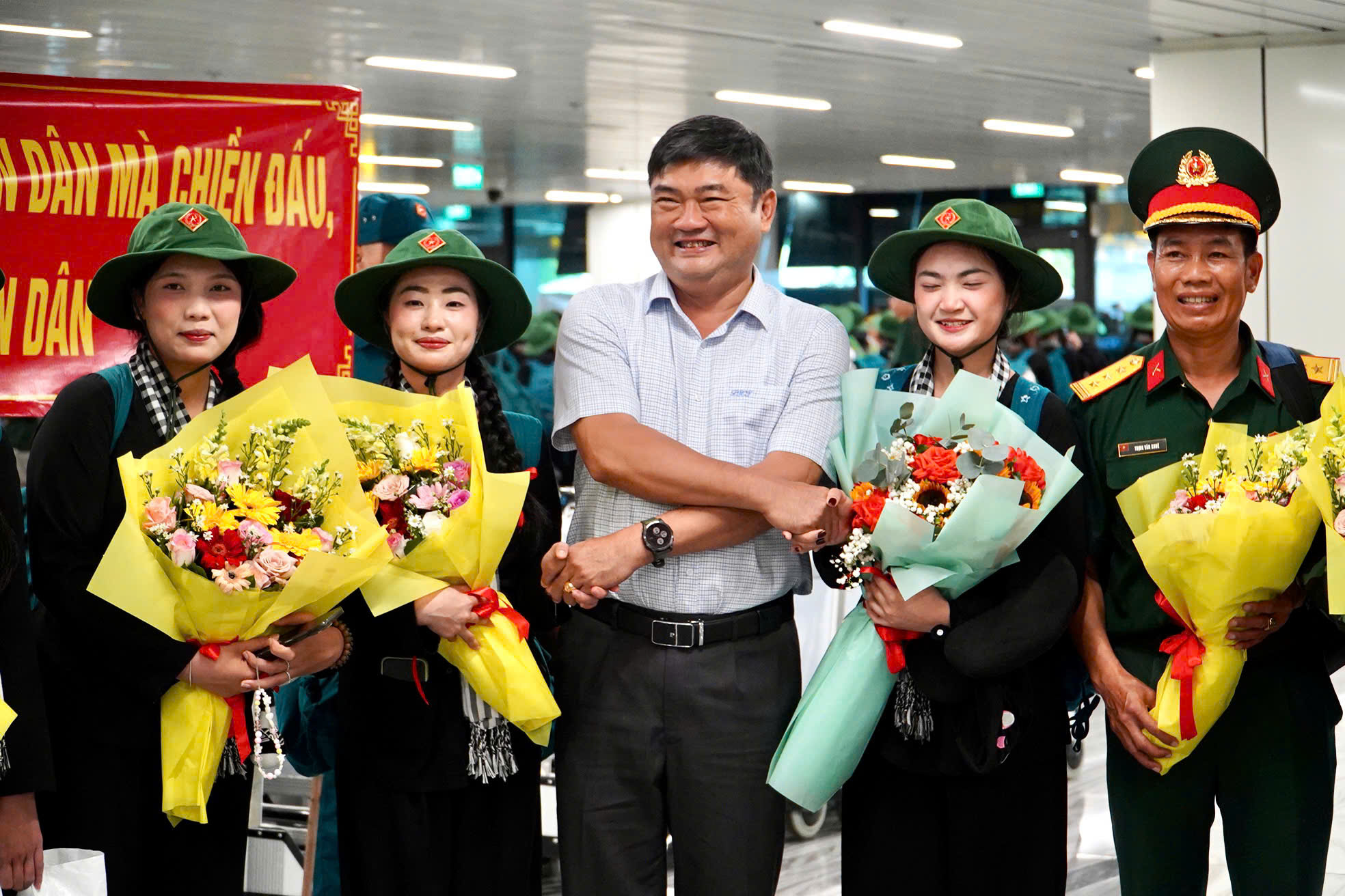 'Hoàn thành nhiệm vụ A80 như mang chiến công về nhà' - Ảnh 9.
