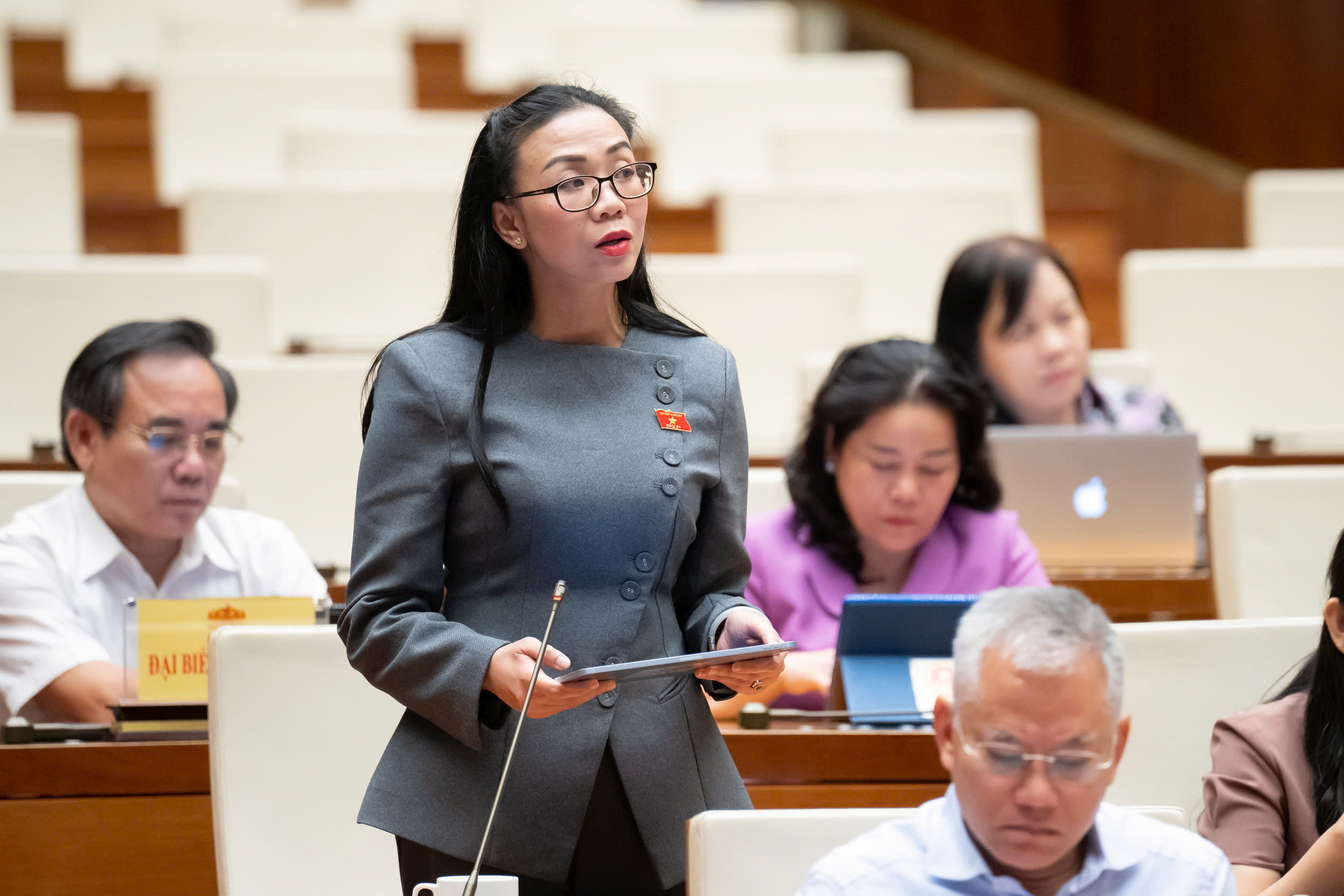 Các sàn, nền tảng l…