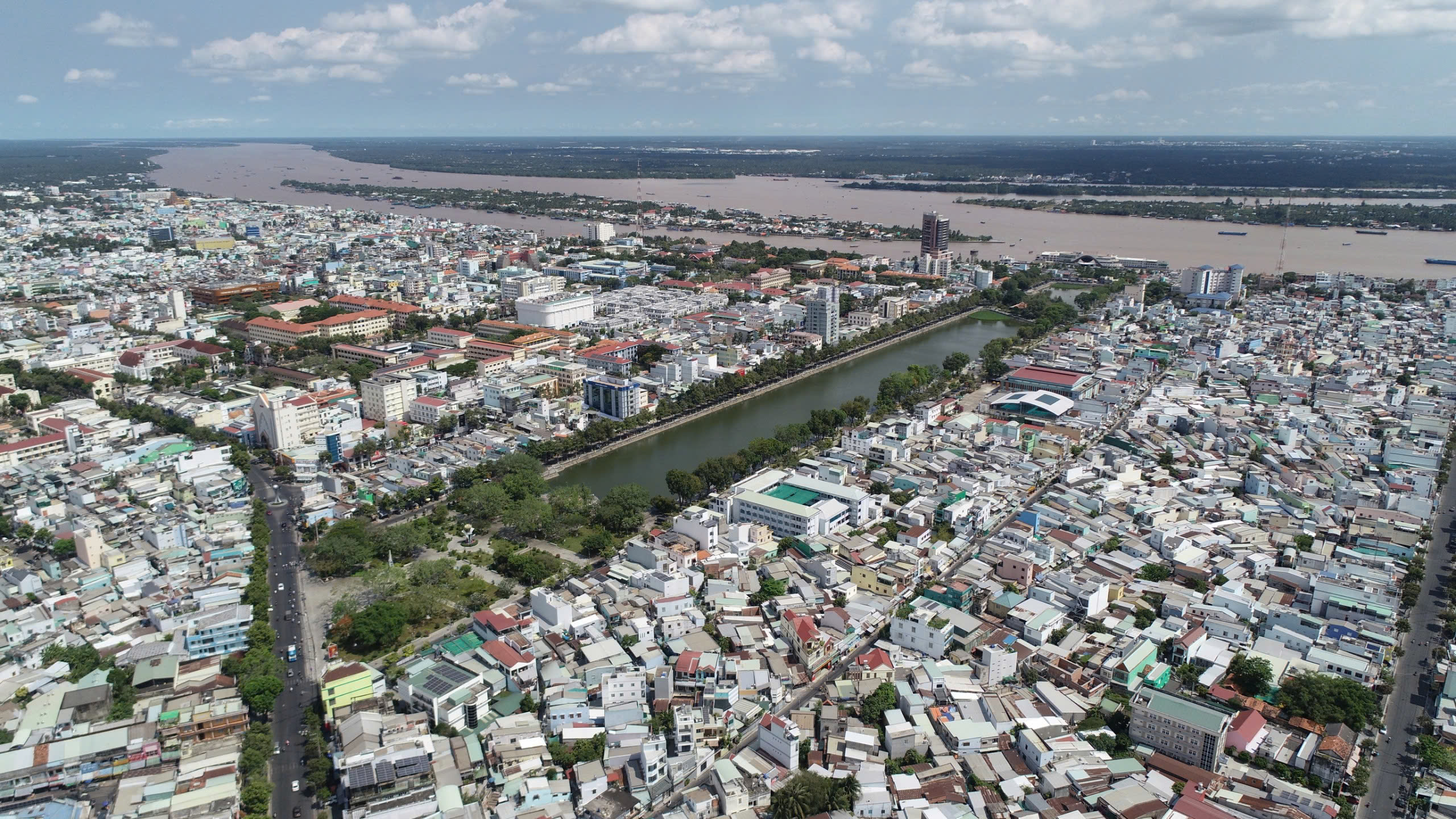 Khát vọng xây dựng Đồng Tháp phát triển nhanh, vượt bậc- Ảnh 5.