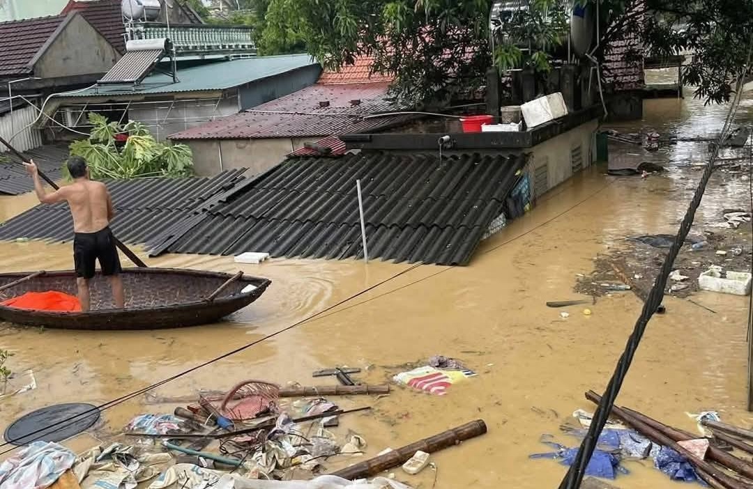 Bão vừa qua, lũ lại…