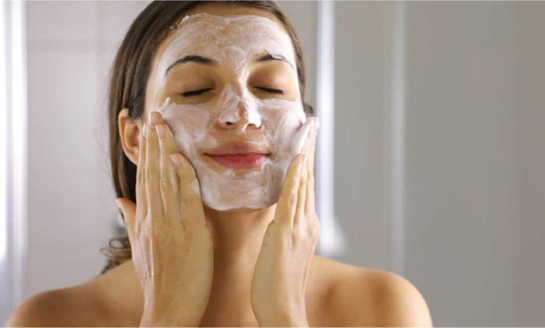 Làm sạch da là bước đầu tiên