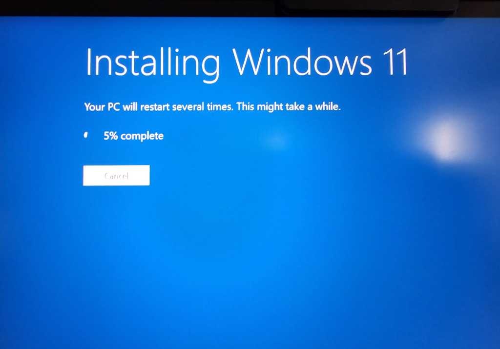 Microsoft 'thả cửa' cho Windows 11 24H2 sau một năm bị chặn - Ảnh 1.