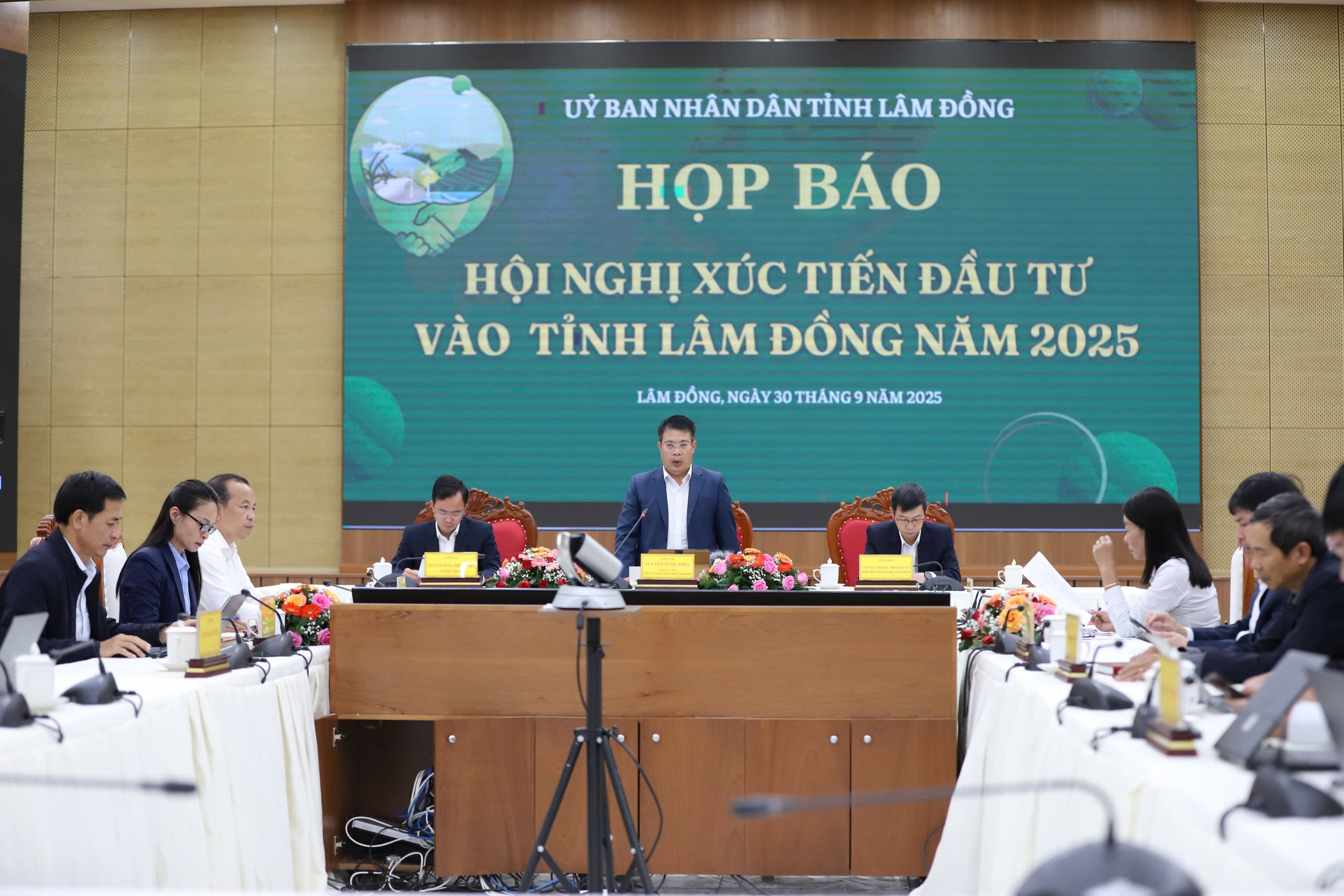 Lâm Đồng mong muốn có những nhà đầu tư lớn vào các dự án trọng điểm- Ảnh 1.