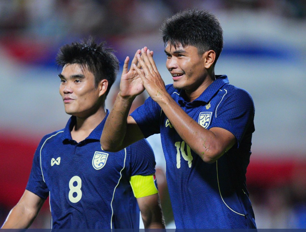 L'équipe thaïlandaise a battu un adversaire classé 48e et est entrée en finale : les fans sont toujours critiqués - Photo 1. Đội tuyển Thái Lan thắng đối thủ kém 48 bậc, vào chung kết: CĐV vẫn chỉ trích- Ảnh 1.