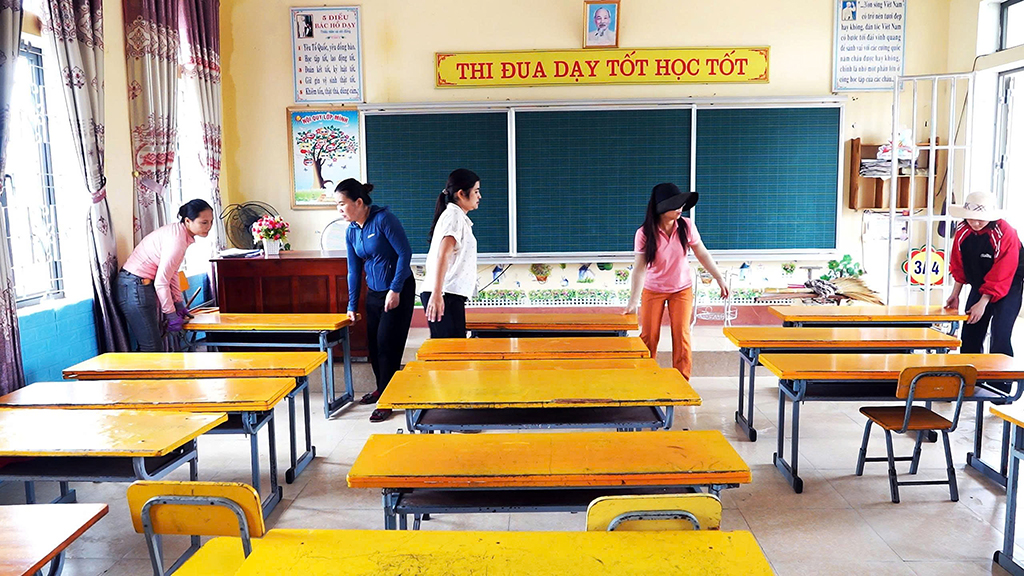 Khẩn trương khắc phục hậu quả bão lũ - Ảnh 1.