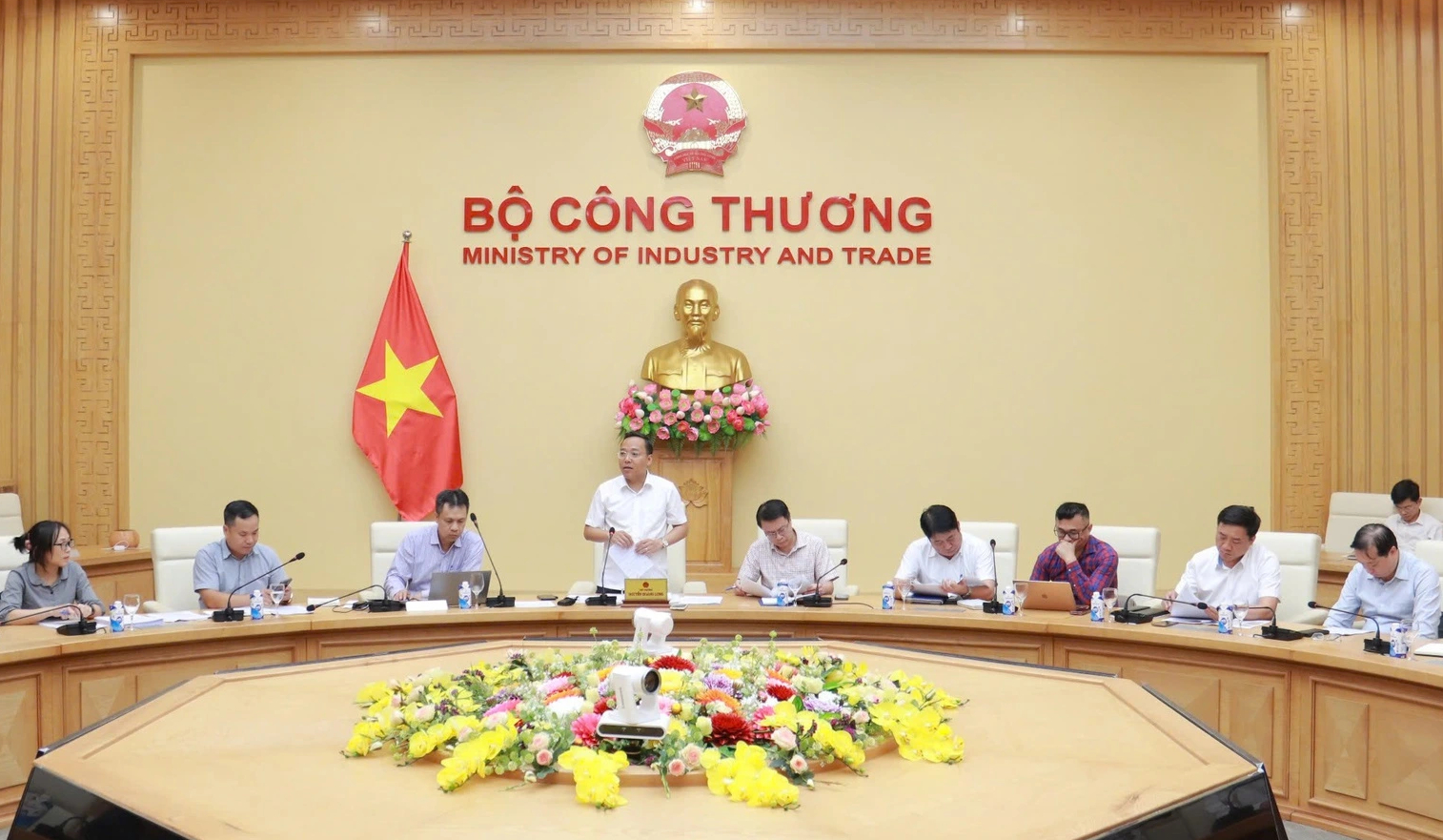 Giá điện 2 thành phần sẽ loại bỏ chênh lệch giá mua điện - Ảnh 1.