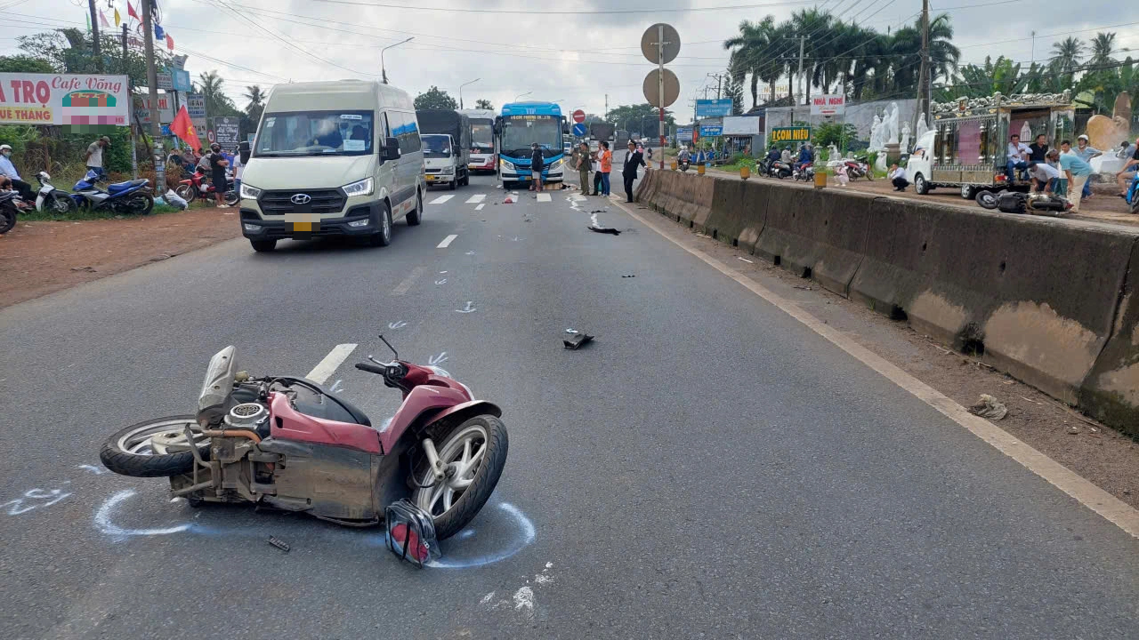 Tai nạn trên QL1, người phụ nữ tử vong tại chỗ - Ảnh 1.
