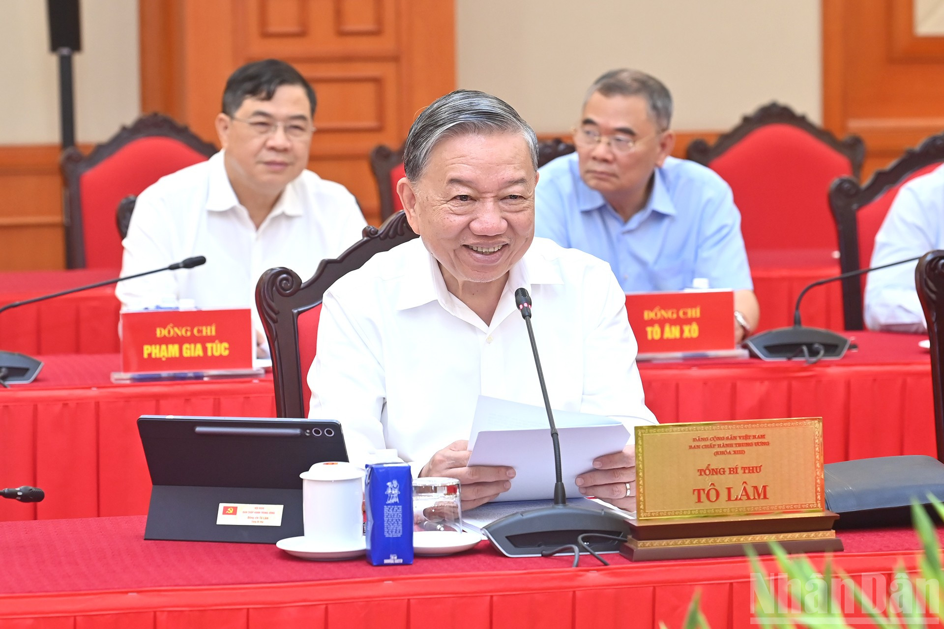 Bộ Chính trị cho ý kiến nhân sự Đại hội Đảng bộ MTTQ, các đoàn thể T.Ư - Ảnh 2.