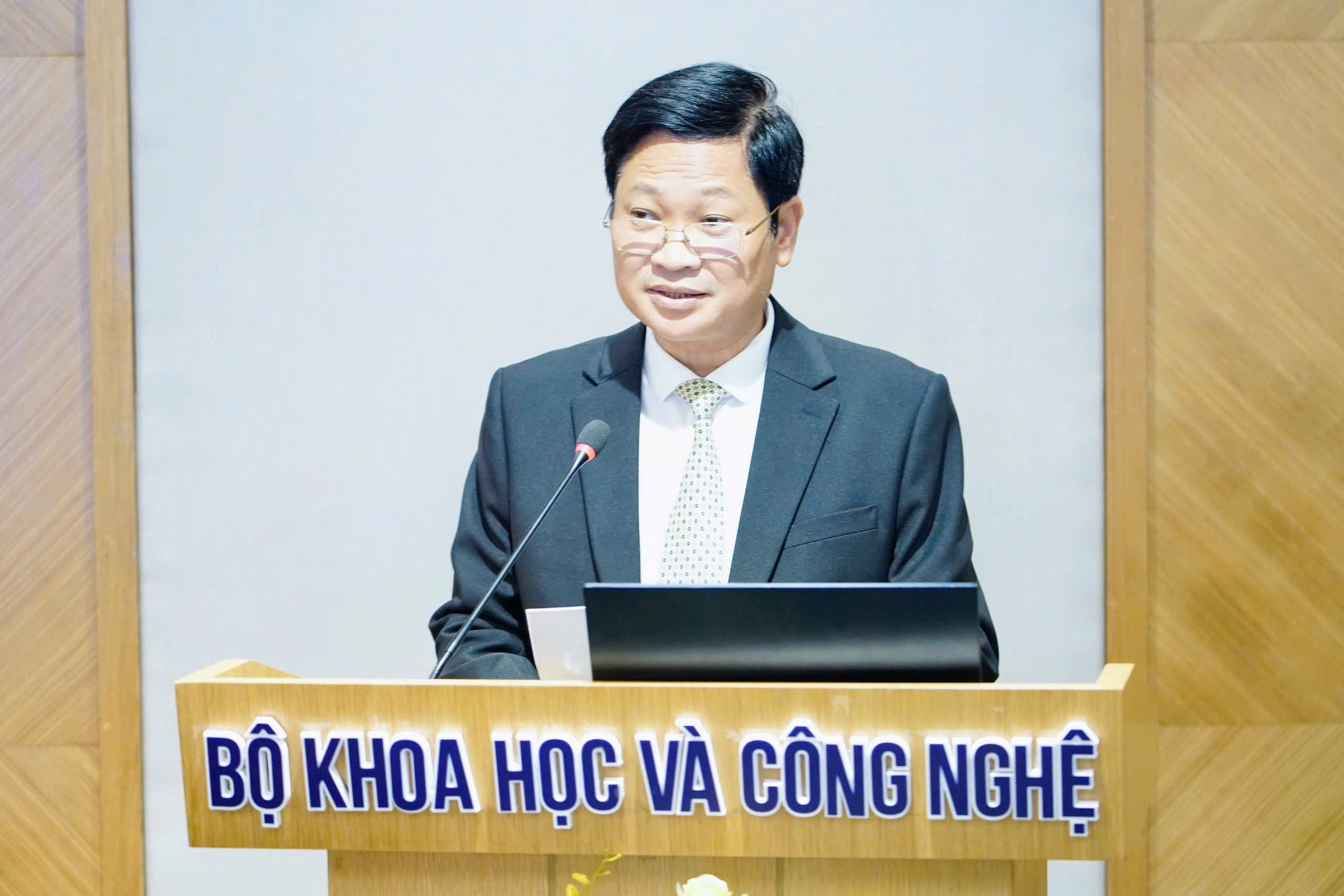 Lần đầu tiên tôn vinh các sản phẩm công nghệ số chiến lược xuất sắc- Ảnh 2. Lần đầu tiên tôn vinh các sản phẩm công nghệ số chiến lược xuất sắc- Ảnh 2.