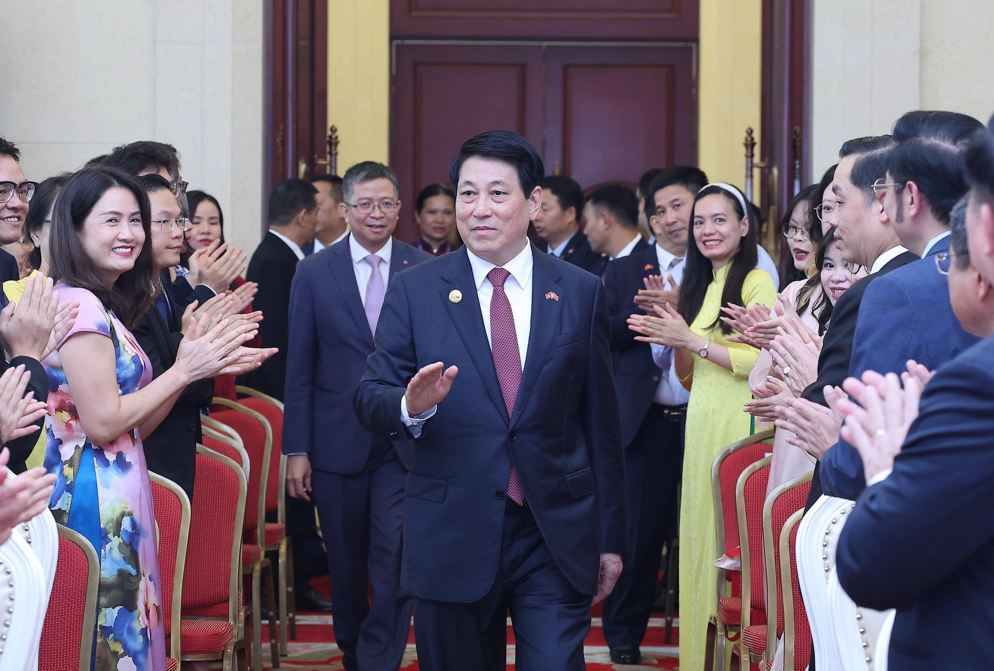 Thúc đẩy quan hệ Đối tác hợp tác chiến lược Việt - Trung trong bối cảnh mới - Ảnh 2. Thúc đẩy quan hệ Đối tác hợp tác chiến lược Việt - Trung trong bối cảnh mới - Ảnh 2.