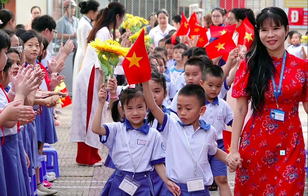 Thời tiết đẹp trên cả nước ngày khai giảng năm học mới- Ảnh 1.
