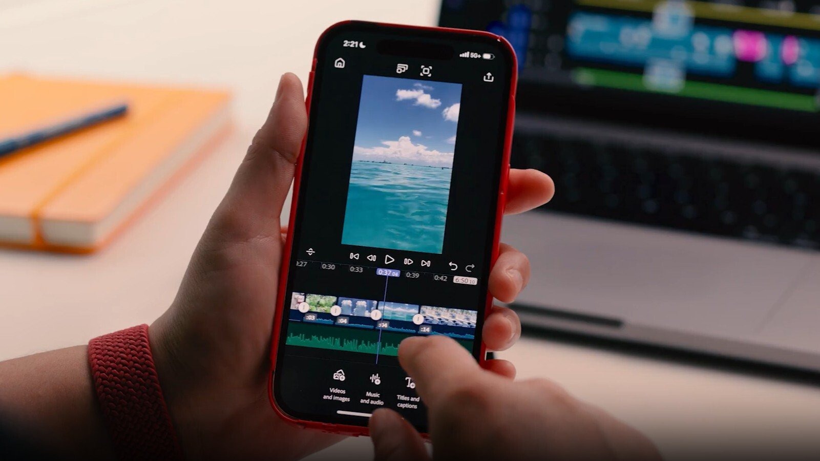 Adobe Premiere Pro chính thức có phiên bản miễn phí trên iPhone - Ảnh 1.
