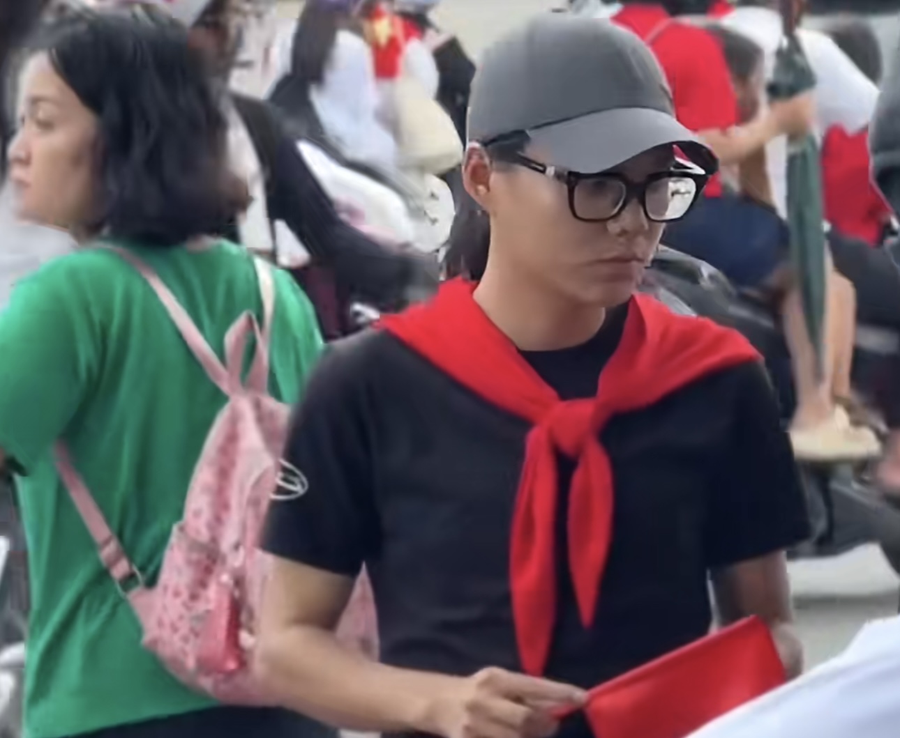 Phạm Thoại gây tranh cãi khi ‘tái xuất’ sau ồn ào ‘đại sứ nông sản’- Ảnh 1. Phạm Thoại xuất hiện sau ồn ào ‘đại sứ nông sản’ - Ảnh 1.