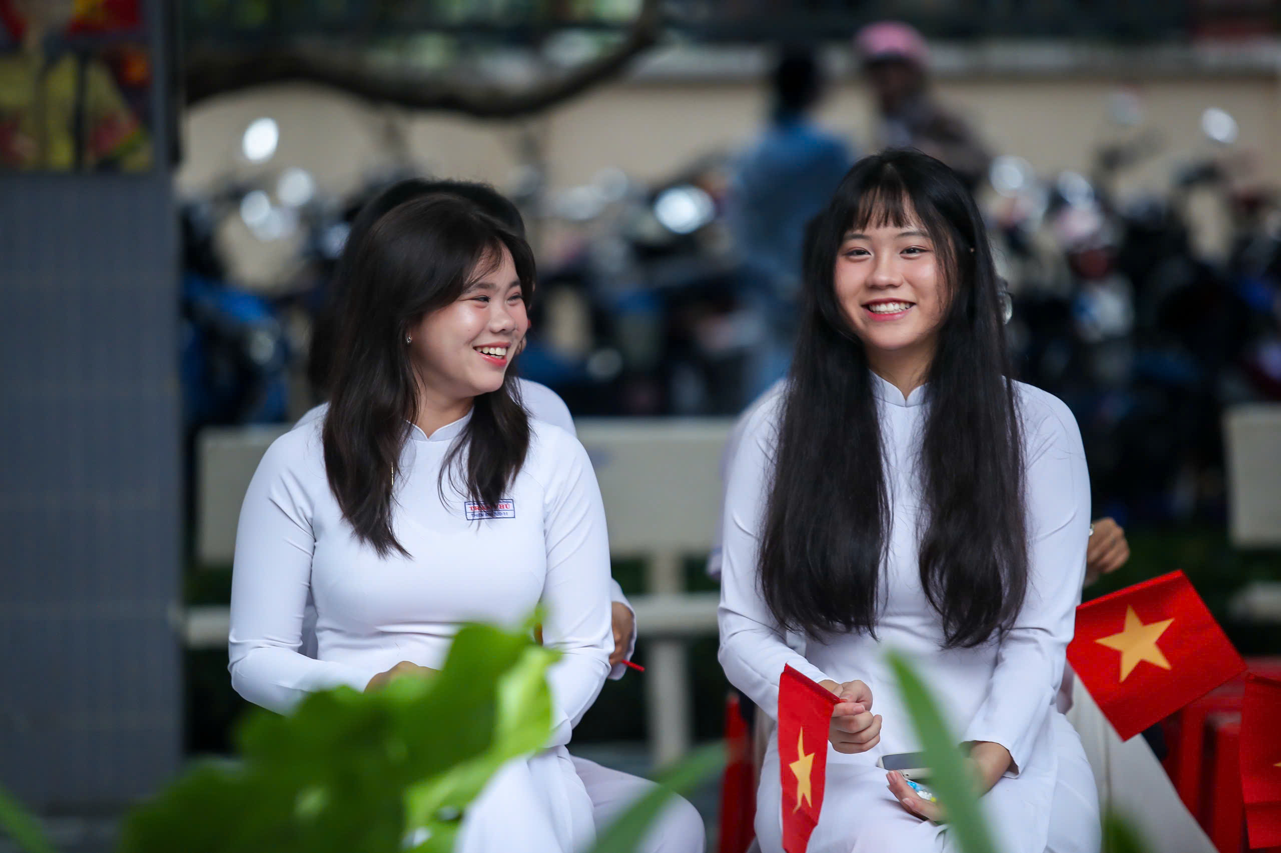 Những hình ảnh tuyệt đẹp ngày khai giảng ở siêu đô thị lớn nhất cả nước - Ảnh 7.