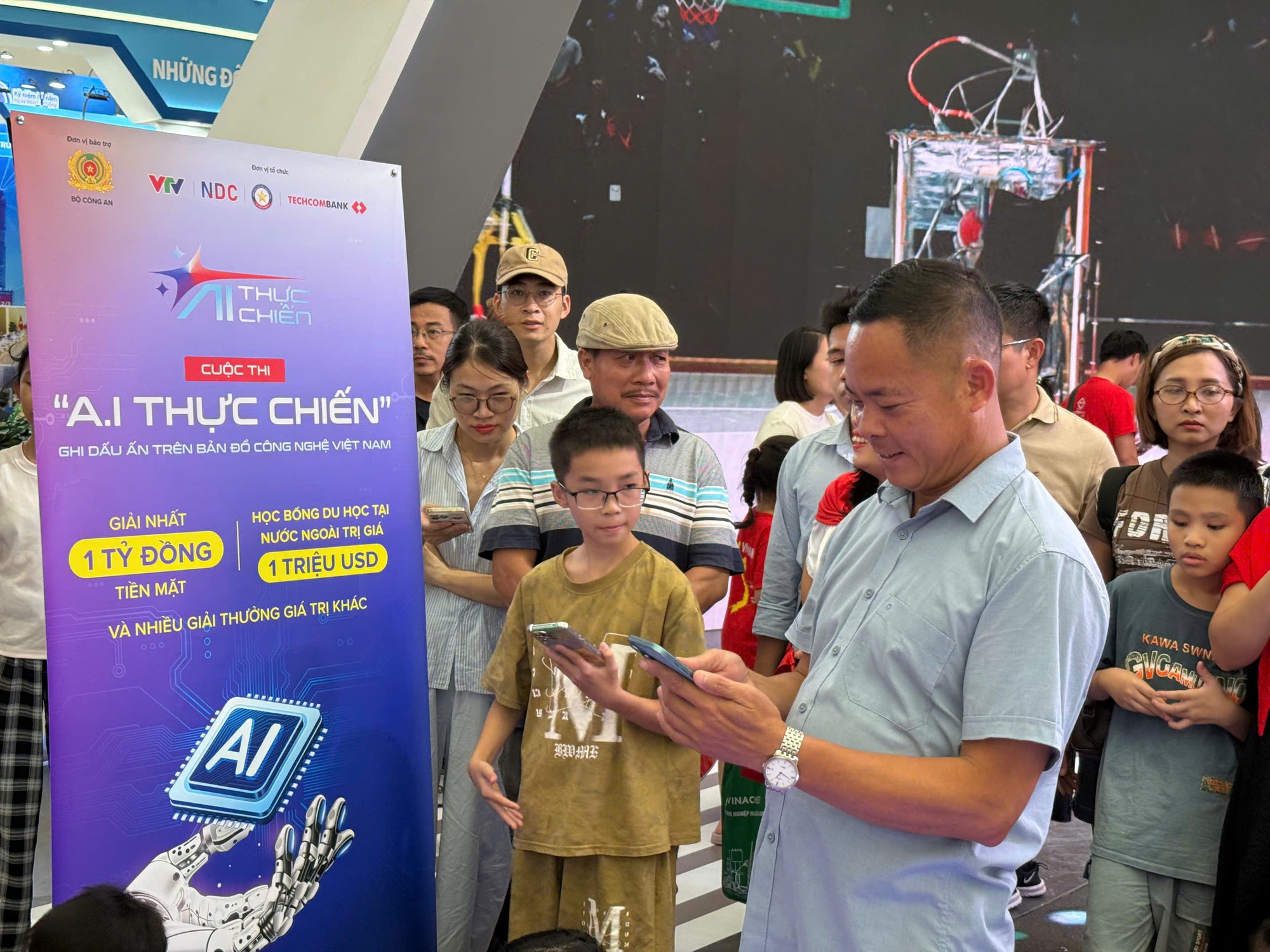 Cơ hội trở thành triệu phú đô la từ cuộc thi 'AI thực chiến'- Ảnh 2. Cơ hội trở thành triệu phú đô la từ cuộc thi 'AI thực chiến'- Ảnh 2.
